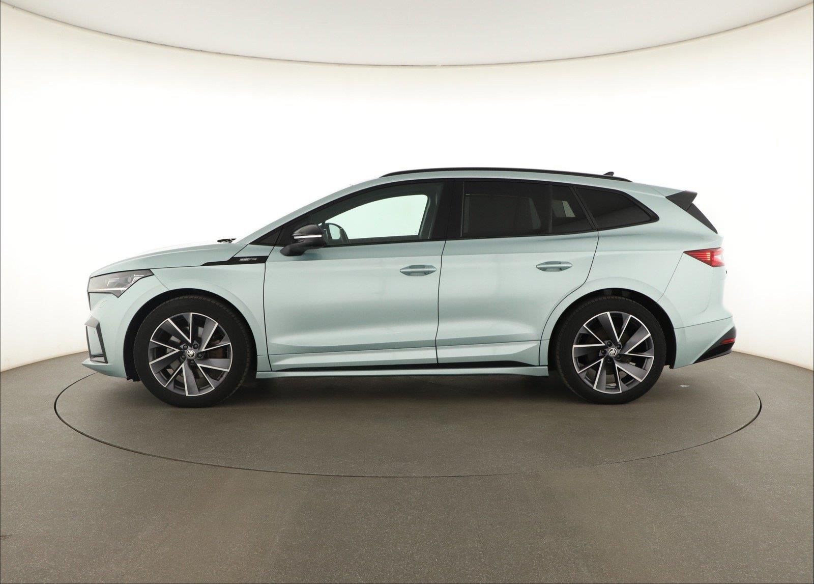 Škoda Enyaq iV, iV 80 (82 kWh), SoH 80% - fotka 3