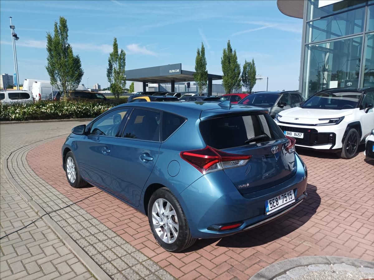 Toyota Auris, 1,6 Active Trend+ 6M/T - fotka 3