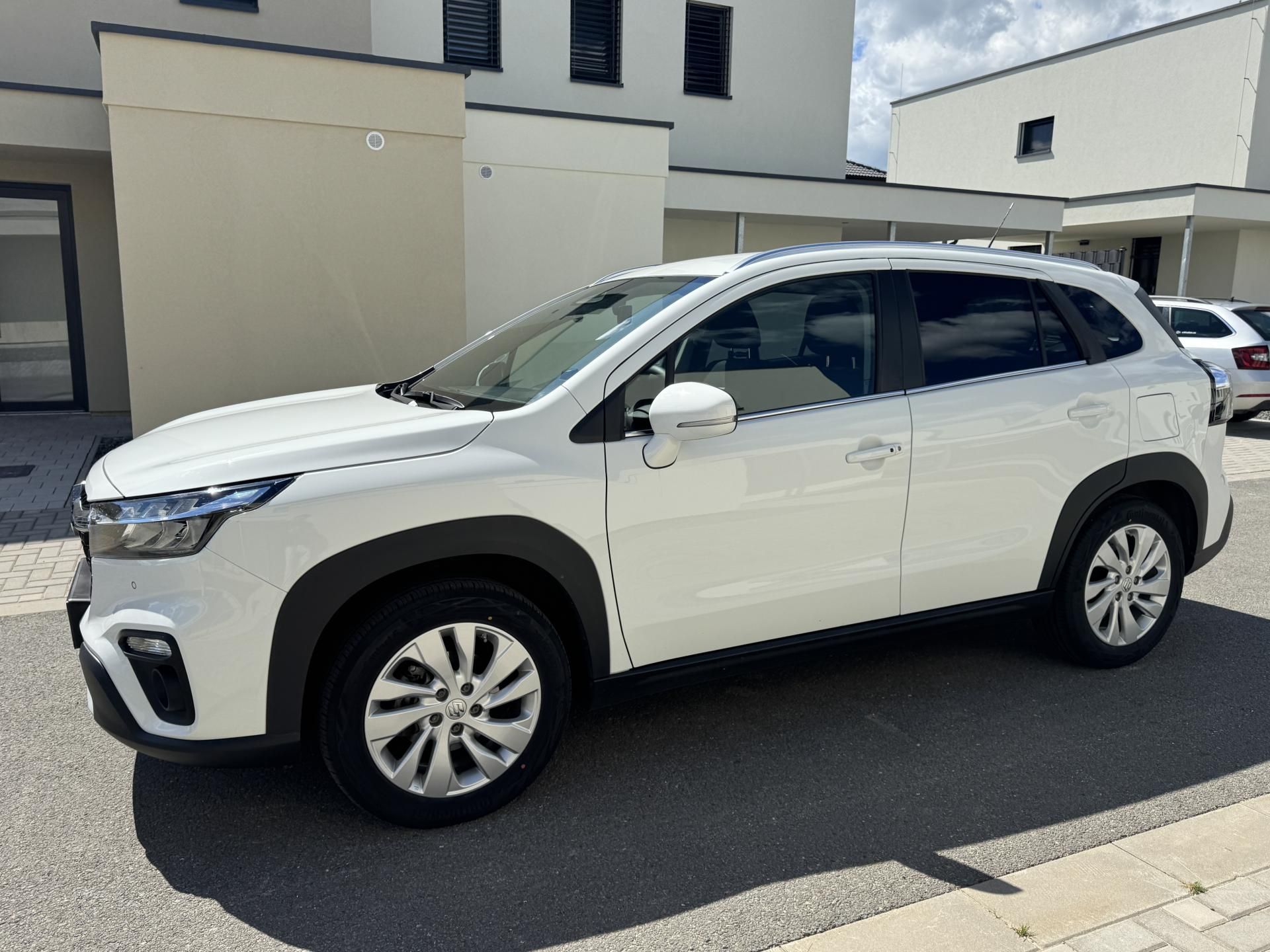 Suzuki S-Cross, 1.4 BoosterJet Premium 1maj ČR - fotka 3