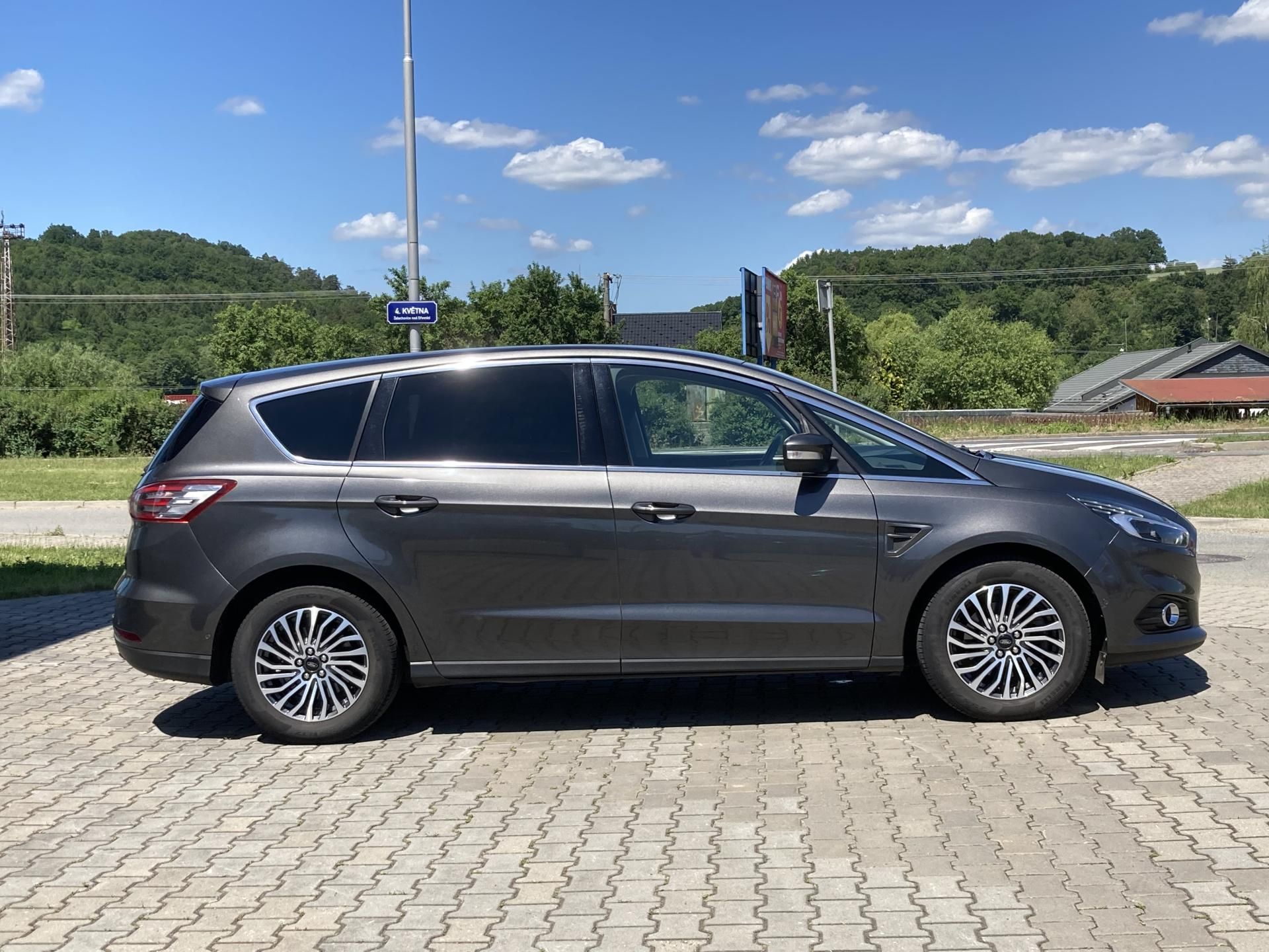 Ford S-MAX, 2.0 TDCi Titanium, 7míst - fotka 6