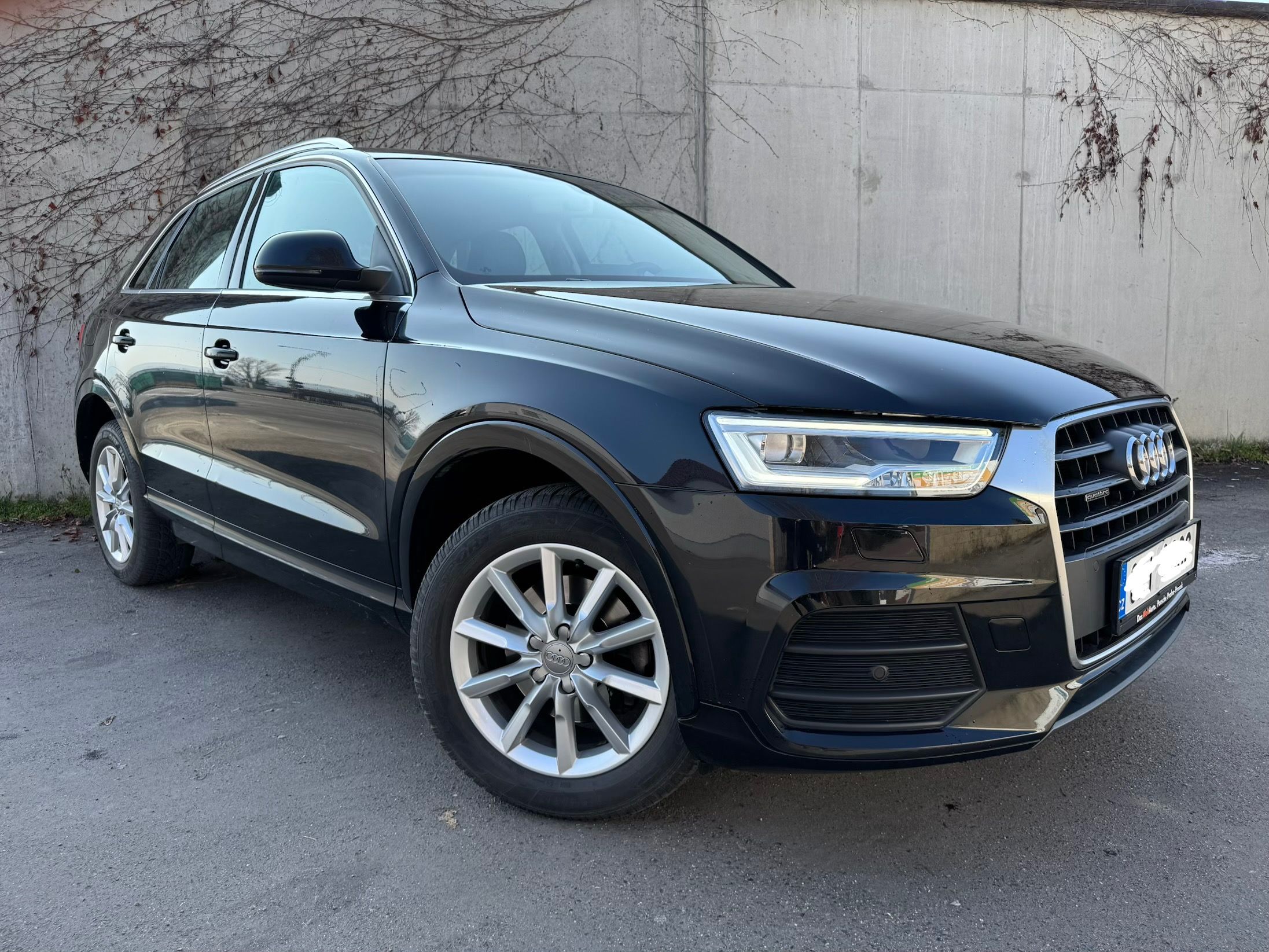 Audi Q3, 2.0 TDI 110kW,Automat,4x4,ČR. - fotka 6