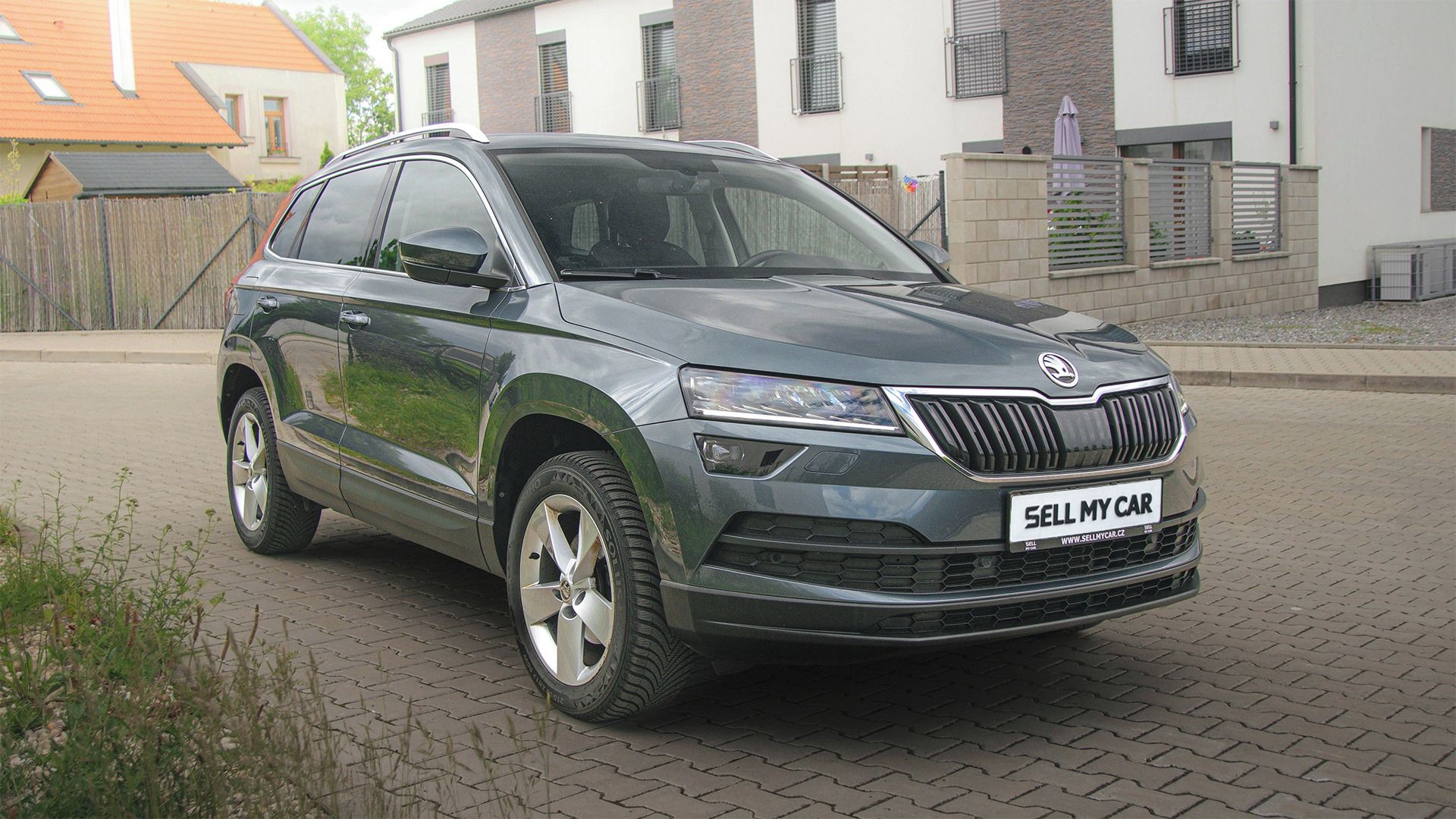 Škoda Karoq, 1,5TSI/110kW ČR DSG LED 2.Maj - fotka 3