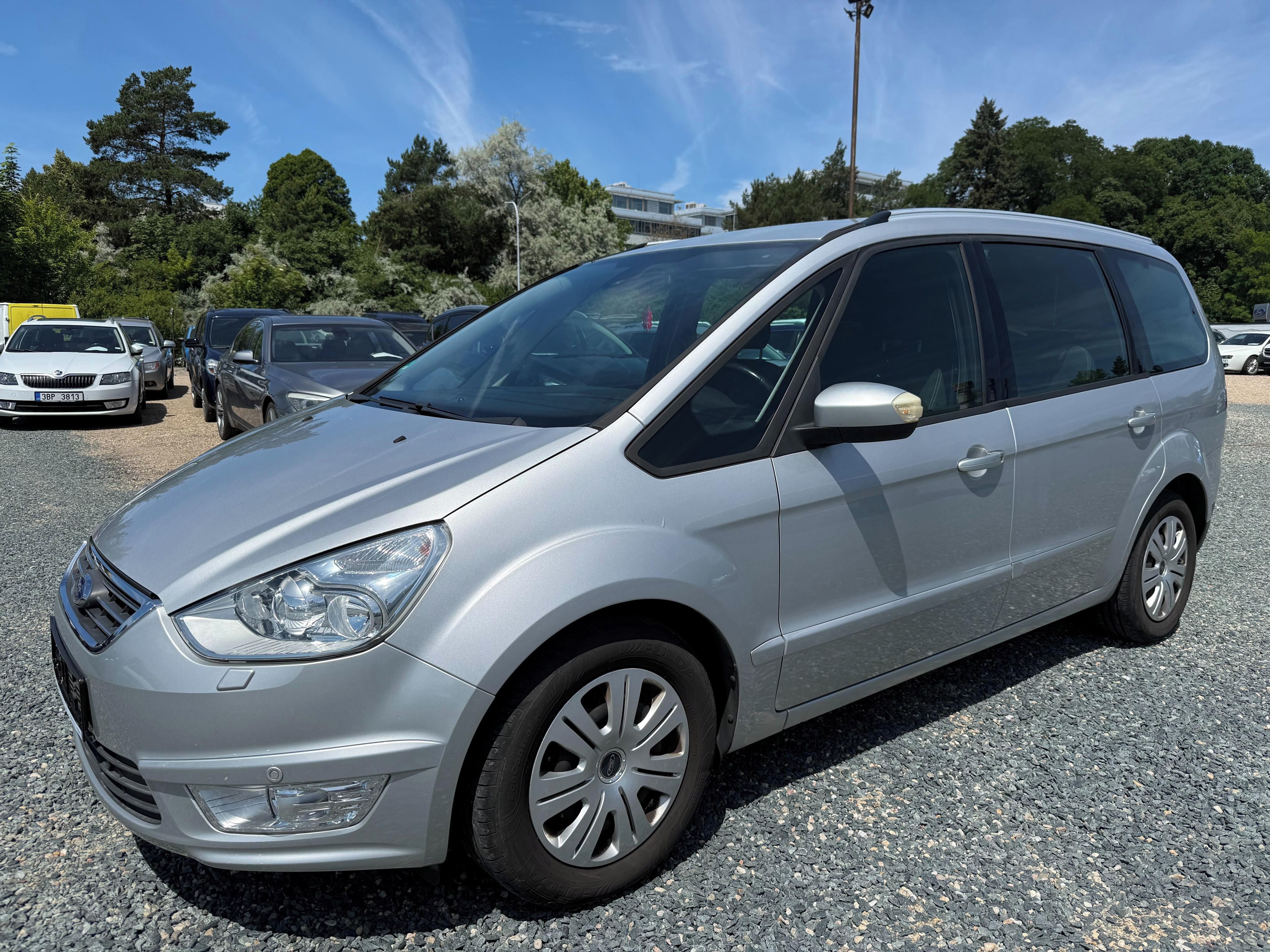 Ford Galaxy, 2.0 TDCi 103Kw 7-Míst Titanium - fotka 2