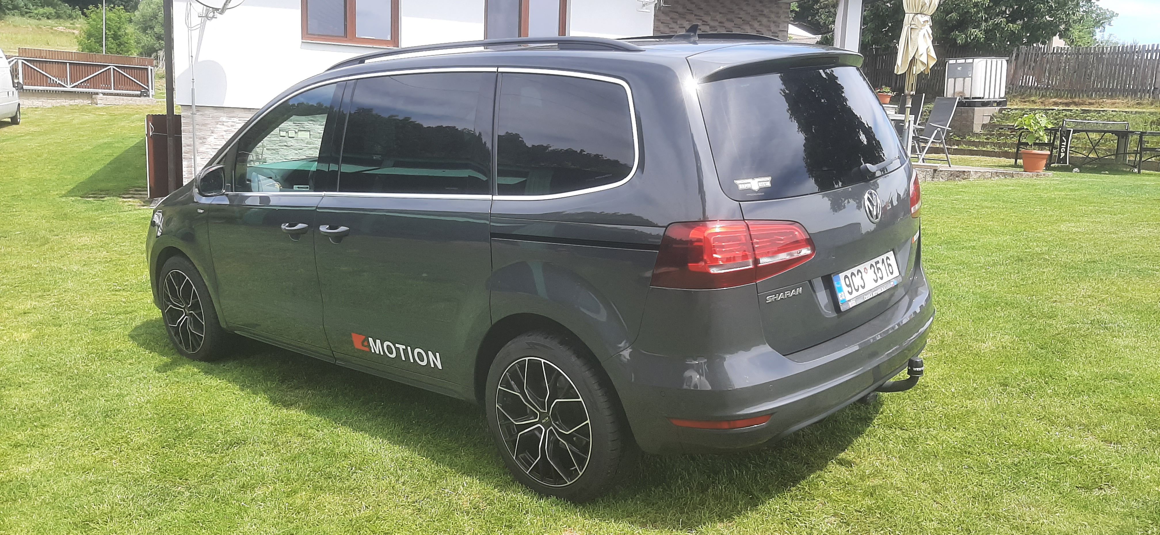 Volkswagen Sharan, 135KW, 4x4, Webasto,Cebia,7DSG - fotka 5