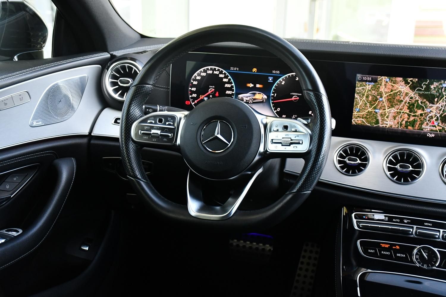 Mercedes-Benz CLS, 350D 4MATIC - fotka 6