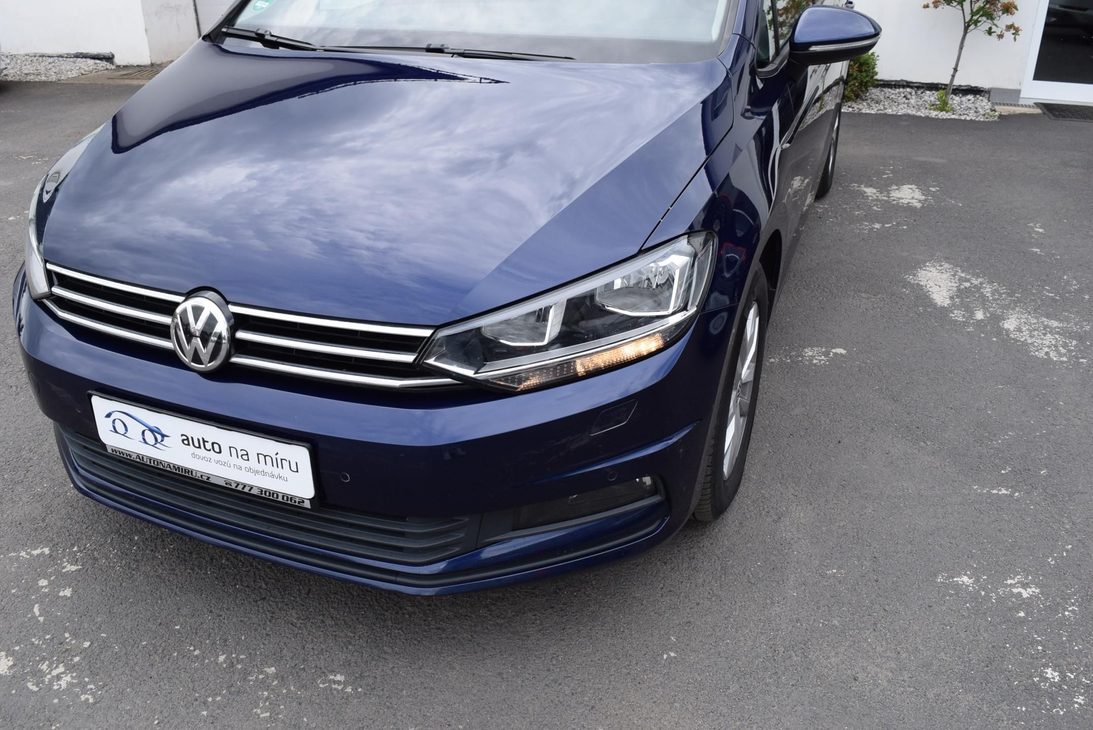 Volkswagen Touran, 1.4TSI 110kw CLBMT 7MÍST NAVI - fotka 2