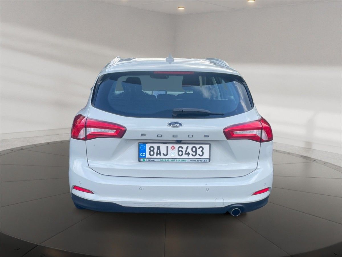 Ford Focus, 1,5 EBlue 120 Titanium - fotka 5