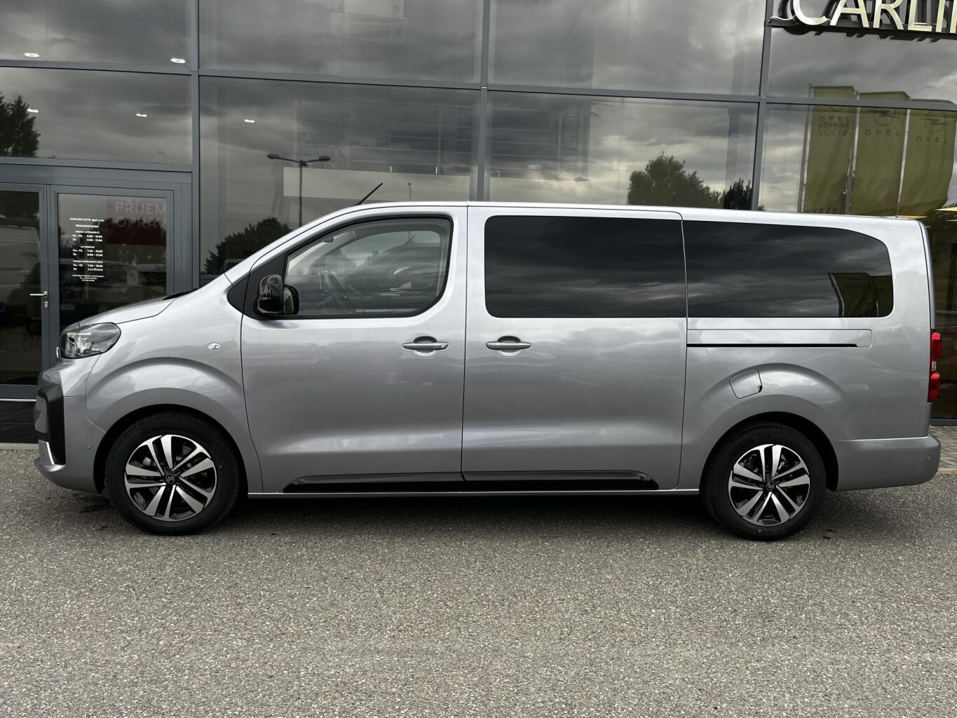 Citroën SpaceTourer, SHINE L3 2.2 BlueHDi 180 S&S E - fotka 3
