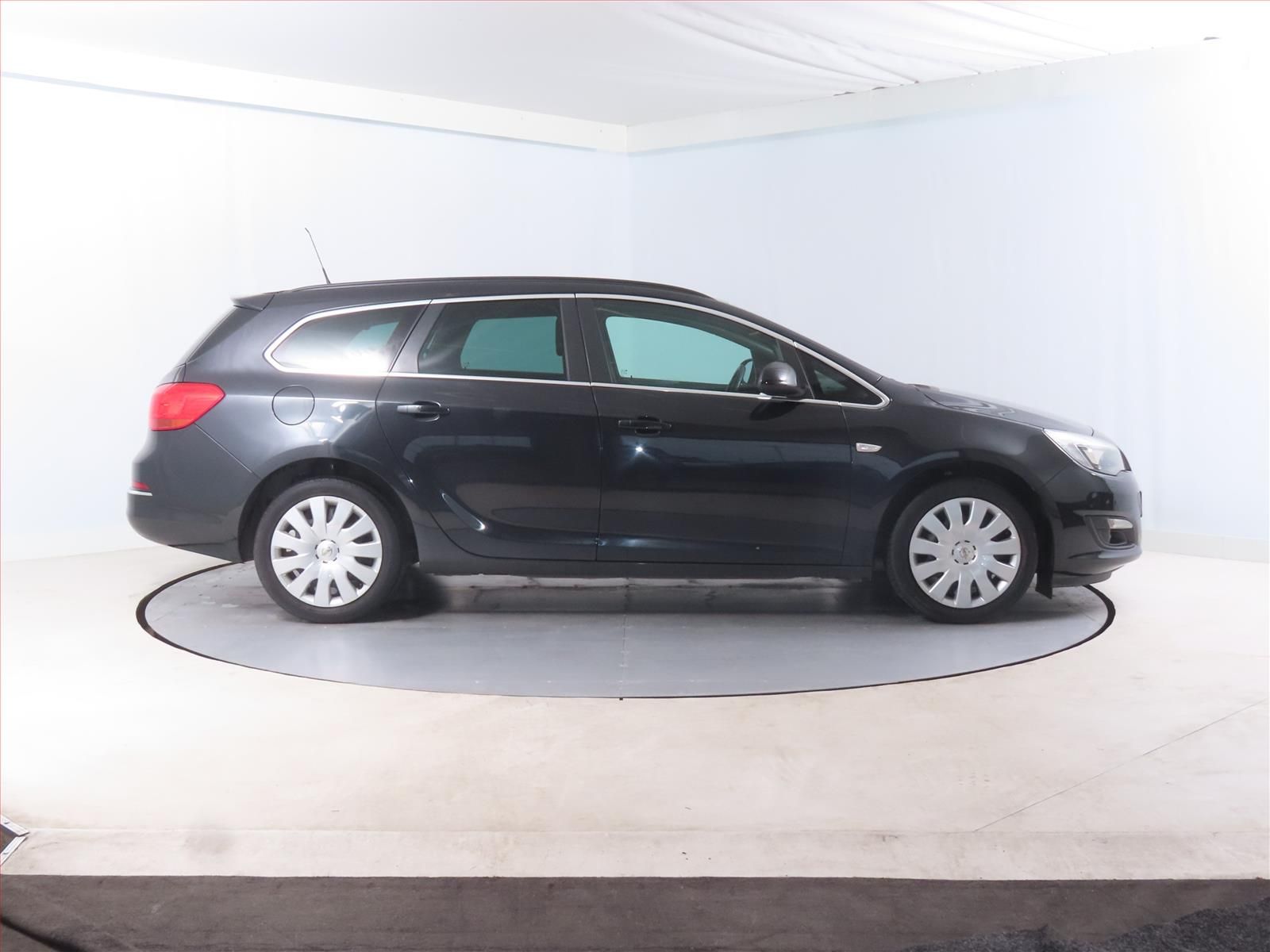 Opel Astra, 1.4 T, Klima - fotka 6
