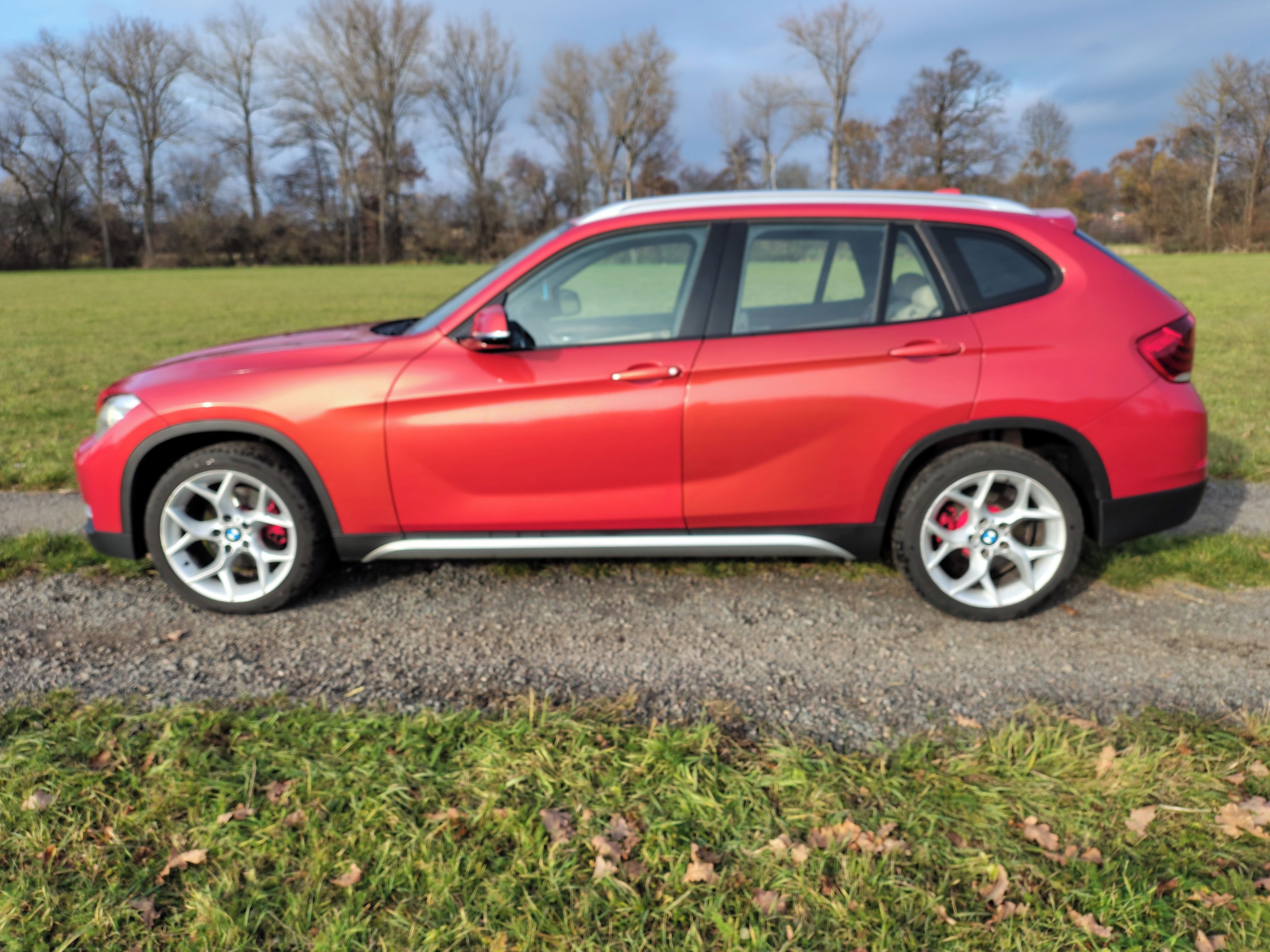 BMW X1, 20d xDrive - fotka 2