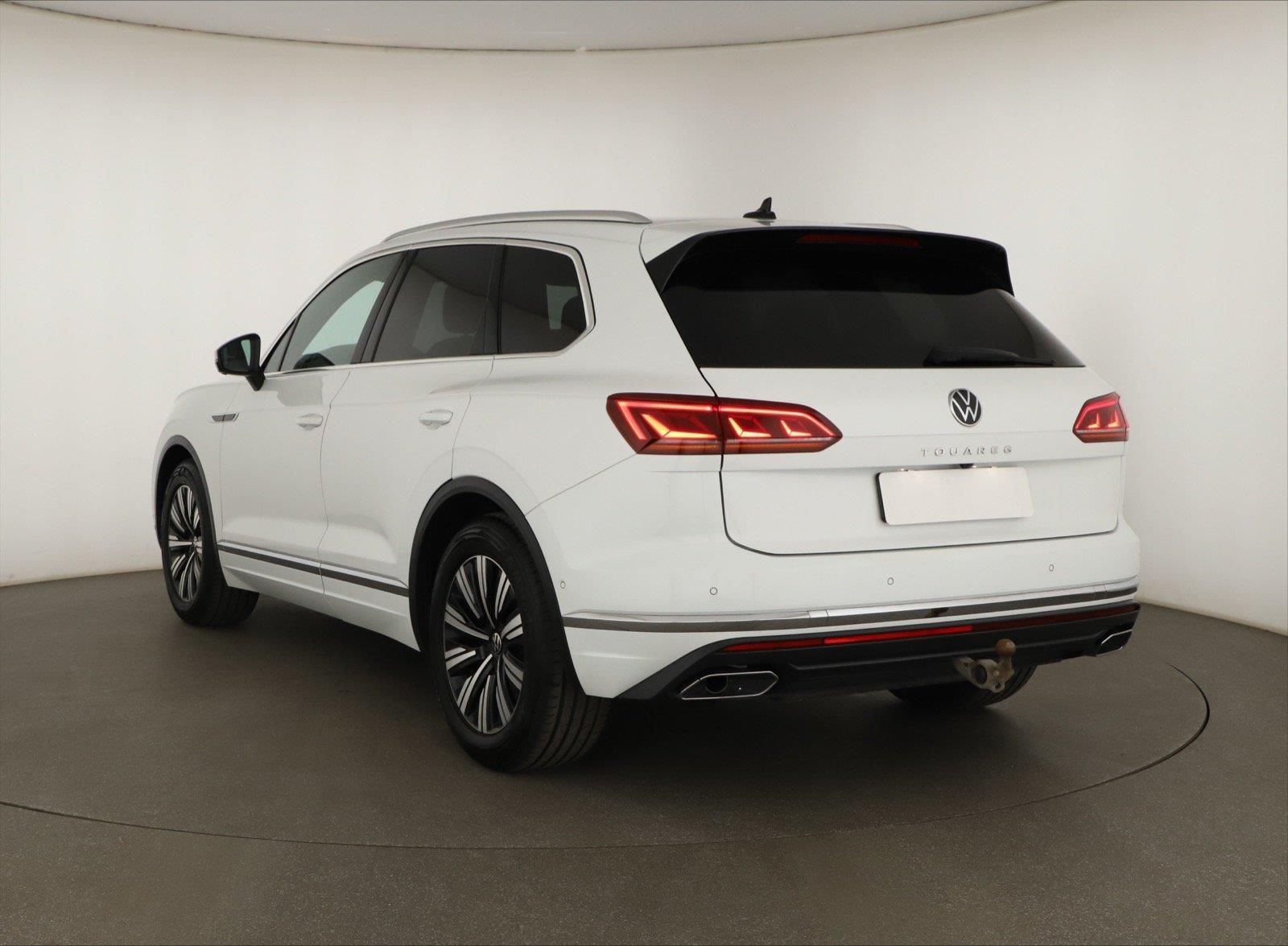 Volkswagen Touareg, 3.0 TDI, Elegance - fotka 4