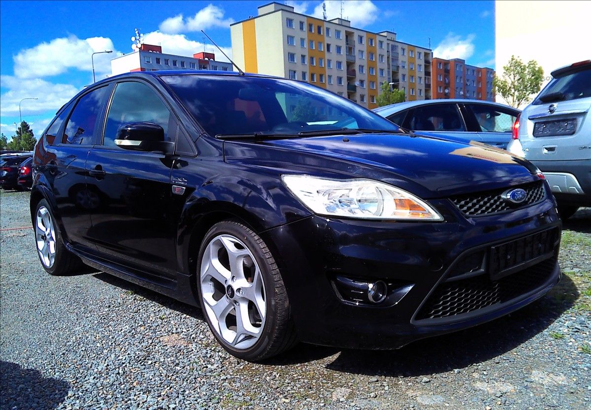 Ford Focus, 2,5   ST 166kW SERVISNÍ KNÍŽKA - fotka 2