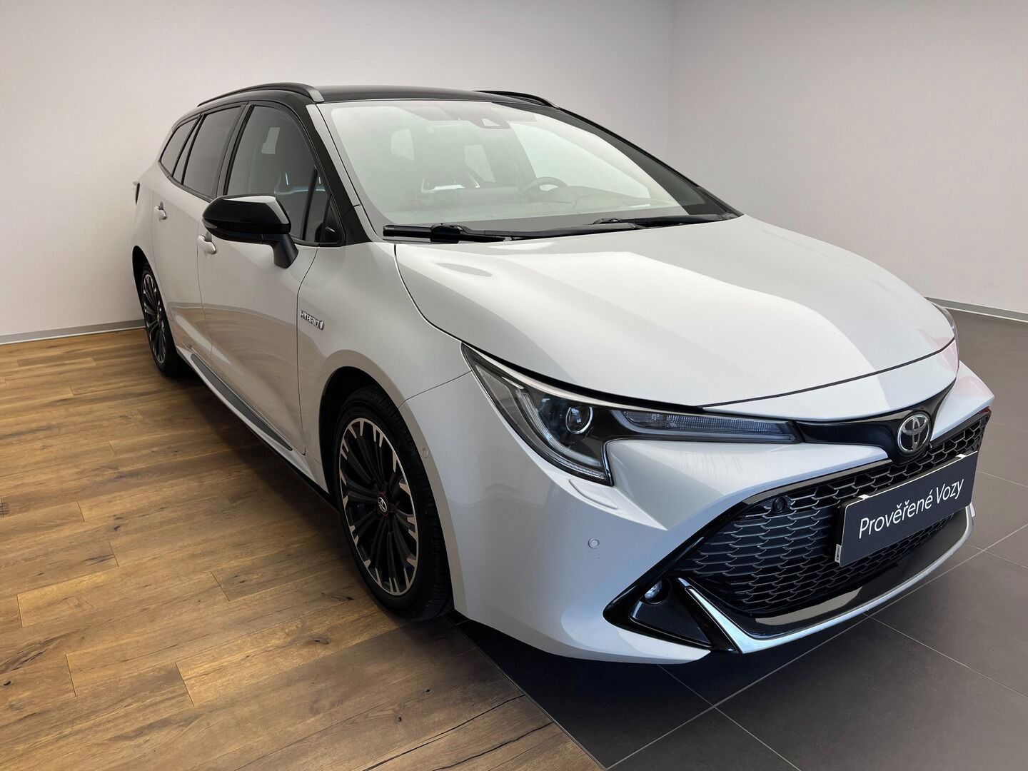 Toyota Corolla, 1.8 Hybrid GR-Sport Dynamic - fotka 3
