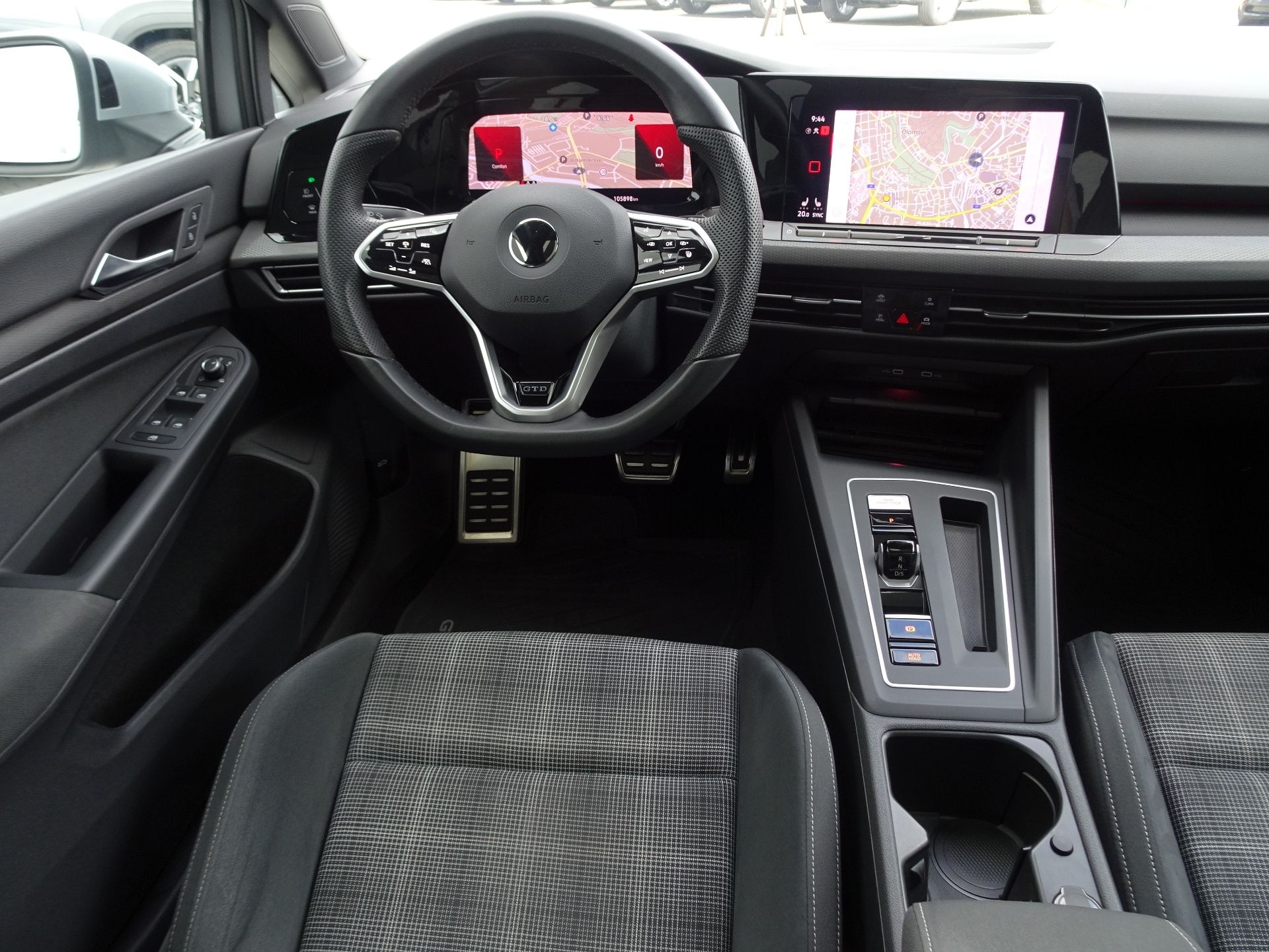 Volkswagen Golf, GTD 2.0TDI DSG - fotka 5