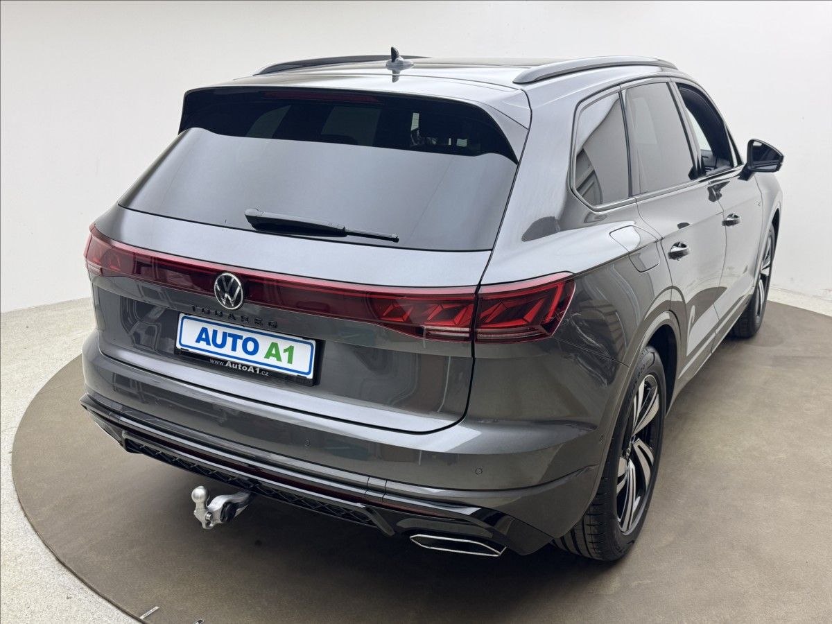 Volkswagen Touareg, 3,0 HUD MASÁŽ NZTOP ČR ZÁRUKA - fotka 4