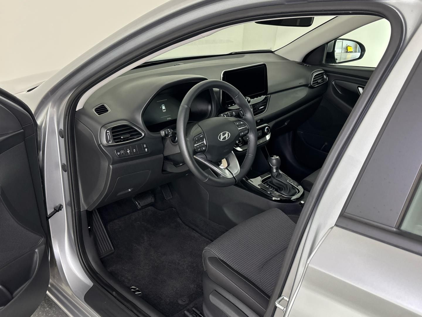 Hyundai i30, 1.5 T-GDI / 103 kW Smart DCT - fotka 6