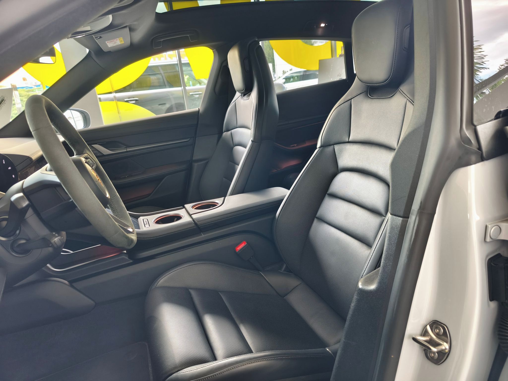 Porsche Taycan, 4S Cross Turismo - fotka 3
