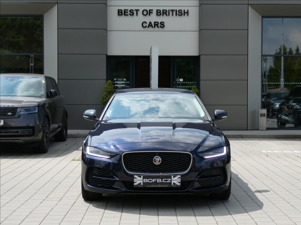Jaguar XE, 2,0 P300 SE, 1.Maj ČR, AWD
