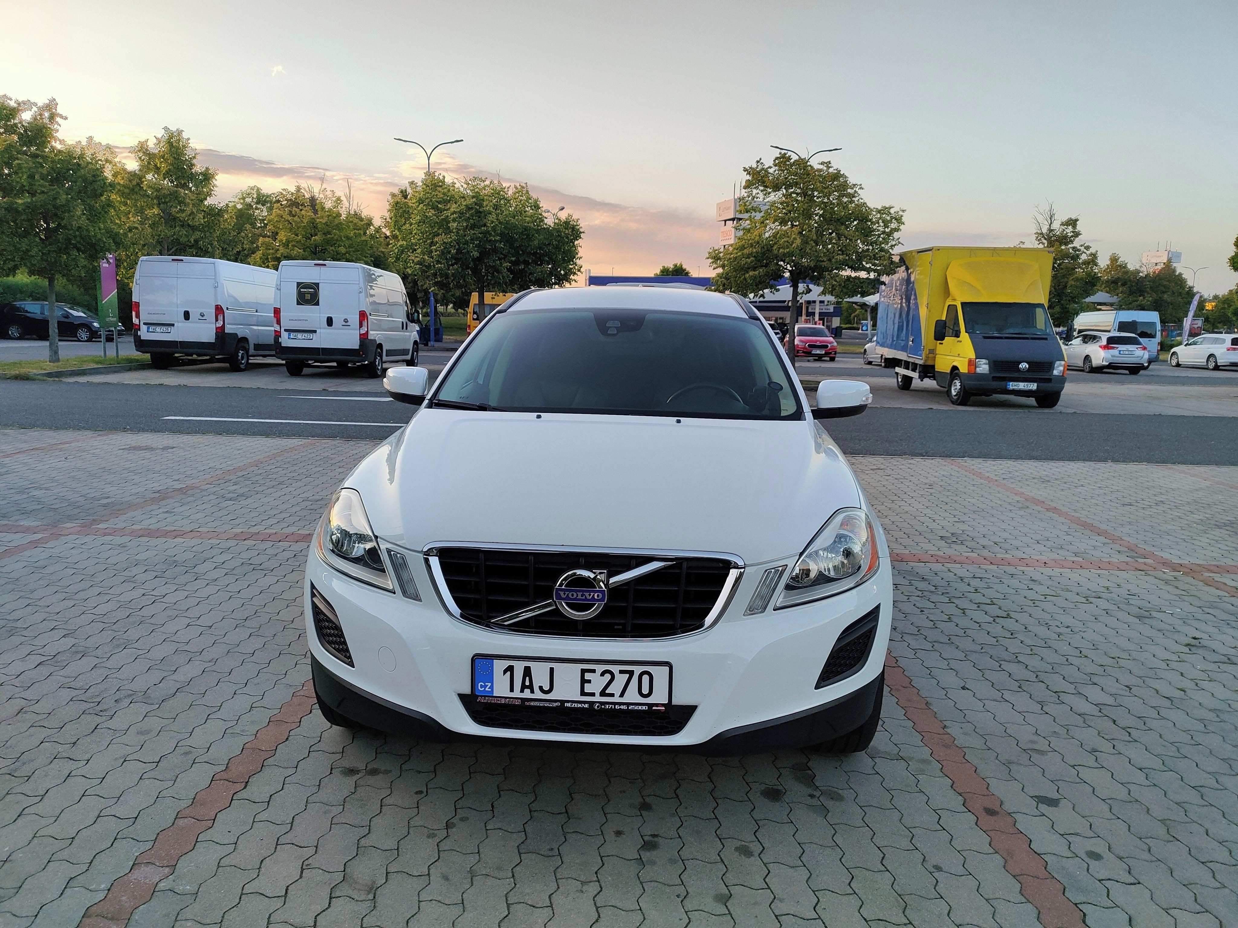 Volvo XC60, Volvo XC60 D3 AT, Tažné - fotka 5