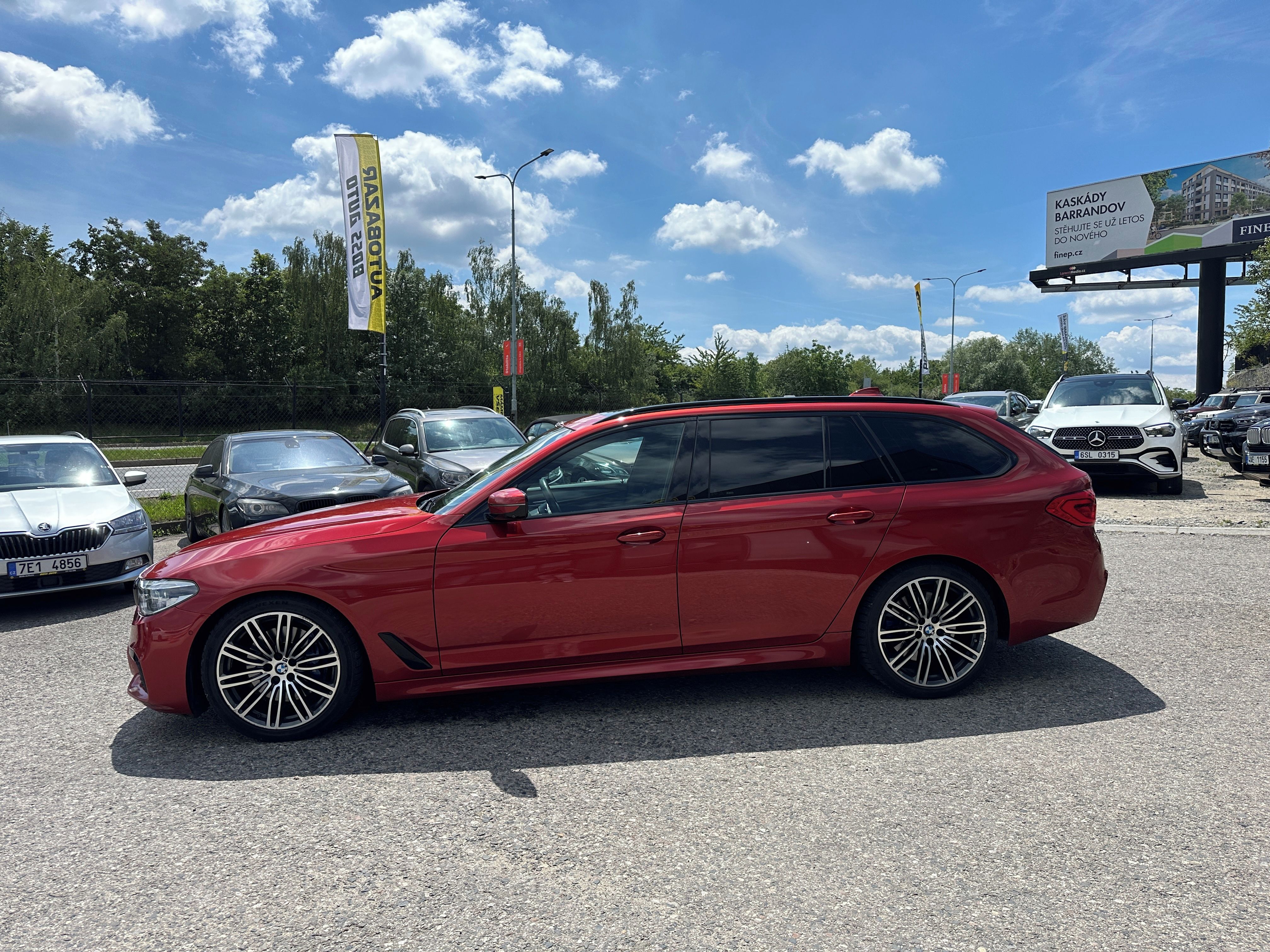 BMW Řada 5, BMW 530D 2019 - fotka 5