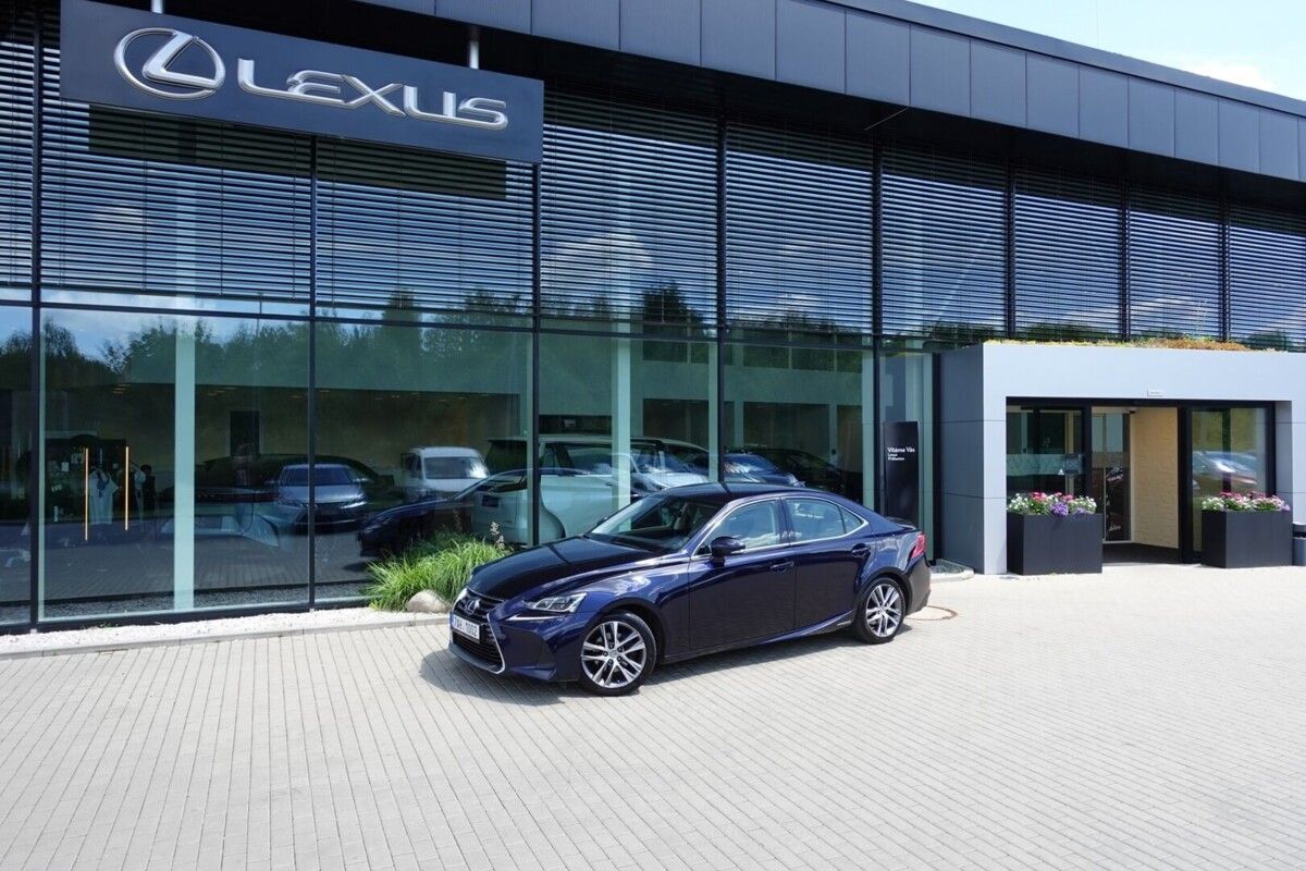 Lexus IS, 300h Executive Navi