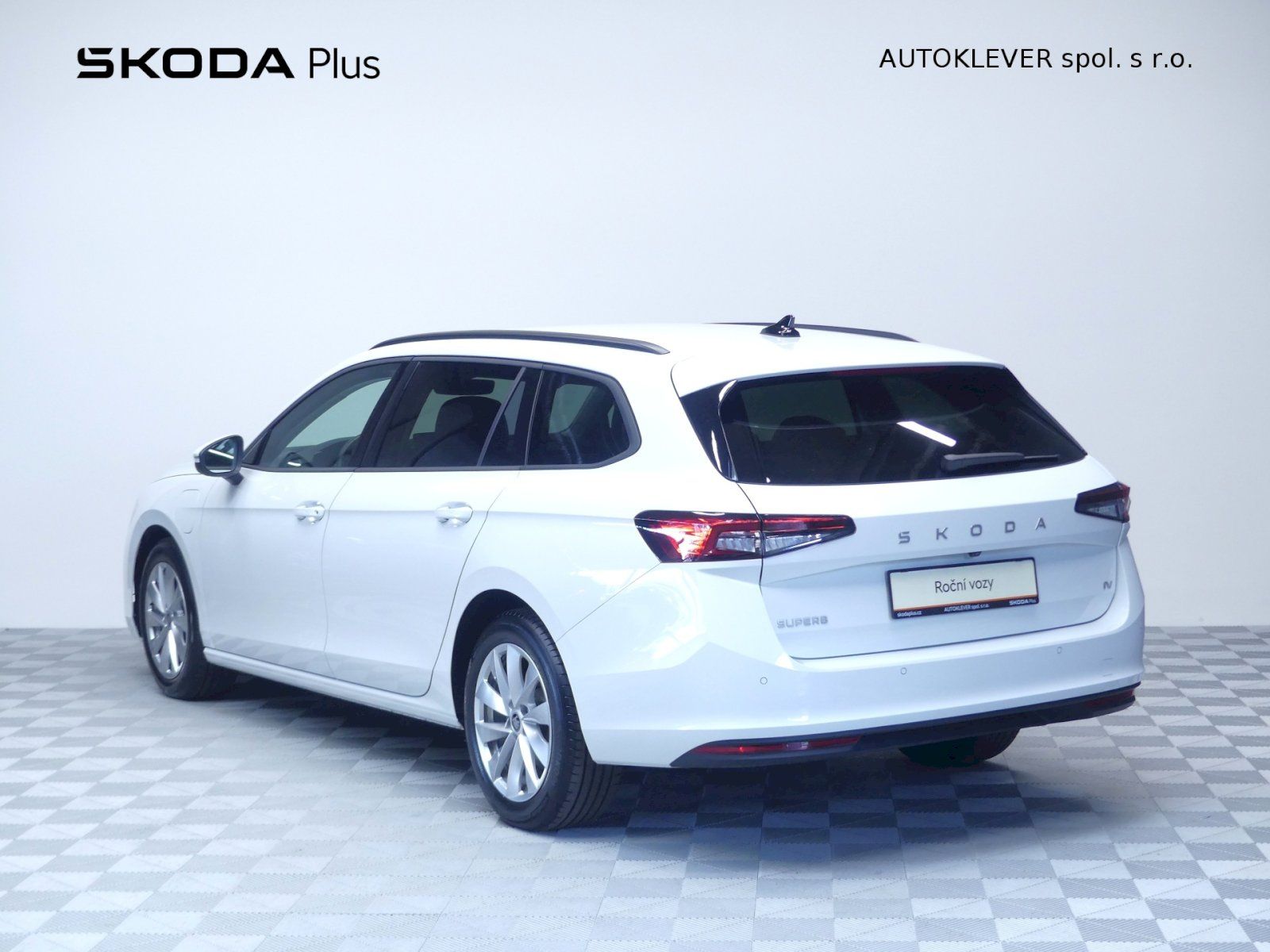 Škoda Superb, Selection DSG 1.5PHEV 150kW - fotka 6