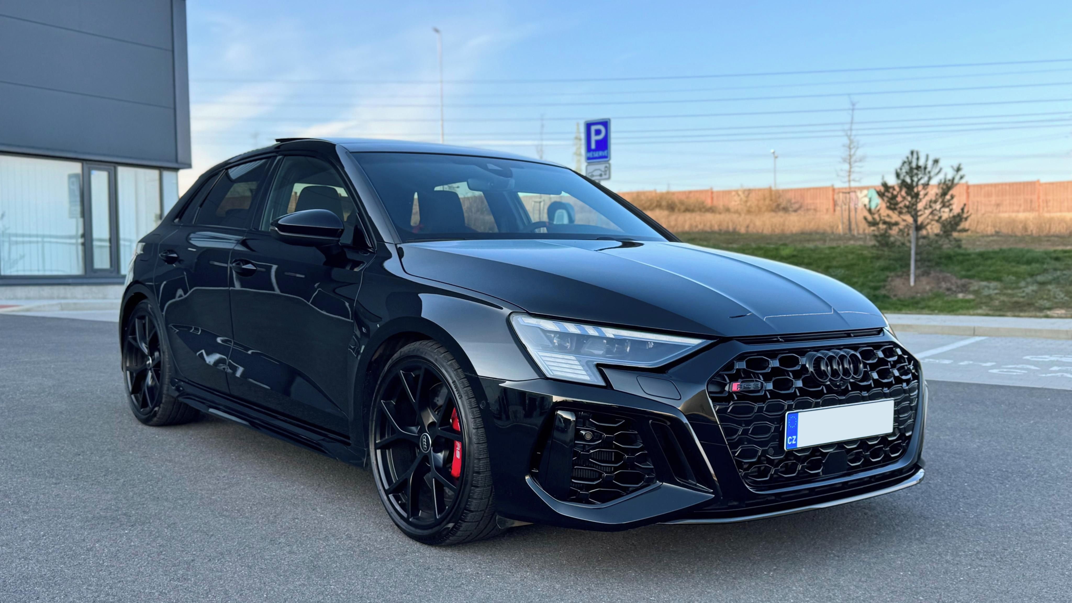 Audi RS3, Audi RS3 Hatchback - fotka 5