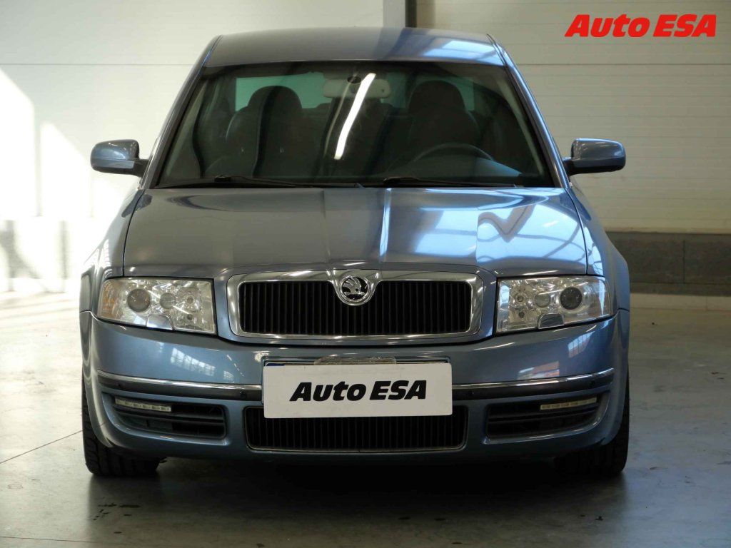Škoda Superb, 1.8t,ČR - fotka 2
