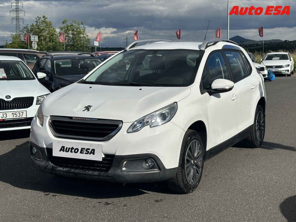 Peugeot 2008, 1.2PT - fotka 3