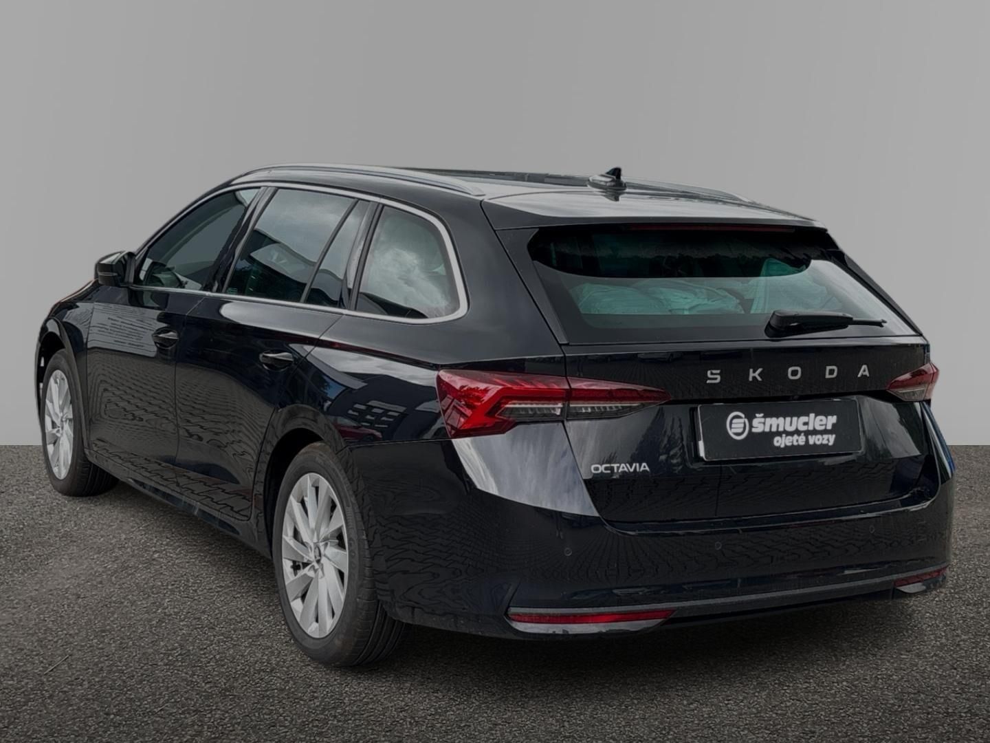 Škoda Octavia, 1.5 TSI / 110 kW Top Selection - fotka 2