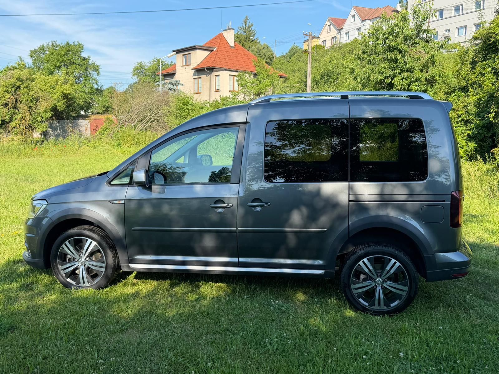 Volkswagen Caddy, ALLTRACK 2,0 TDI 4X4 -NAVIGACE - fotka 4