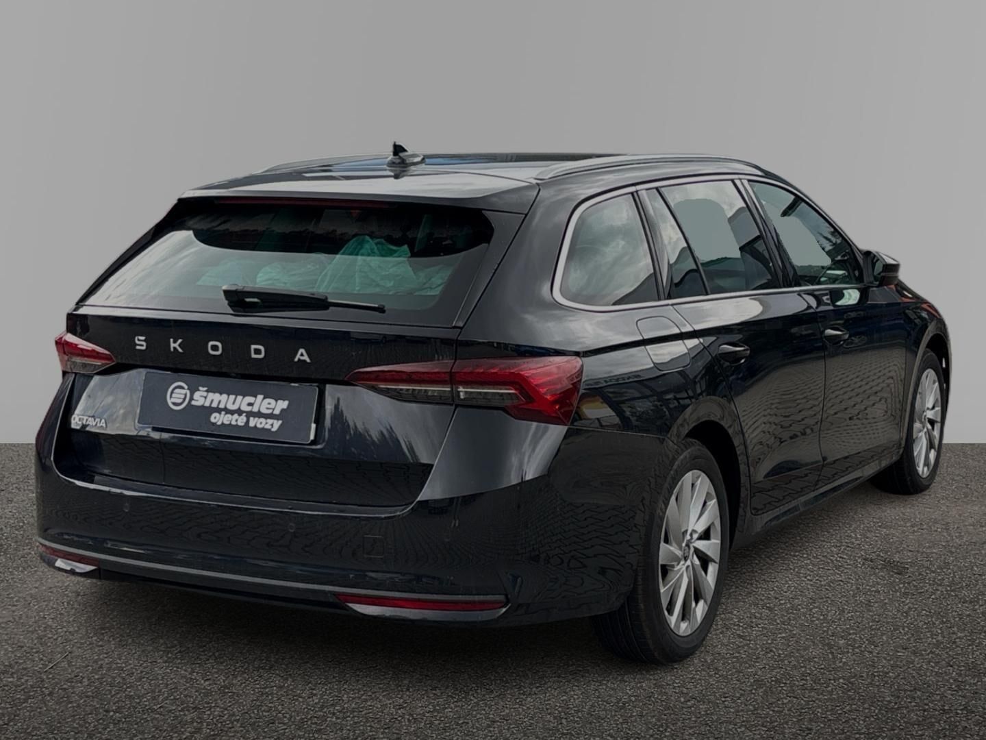 Škoda Octavia, 1.5 TSI / 110 kW Top Selection - fotka 4