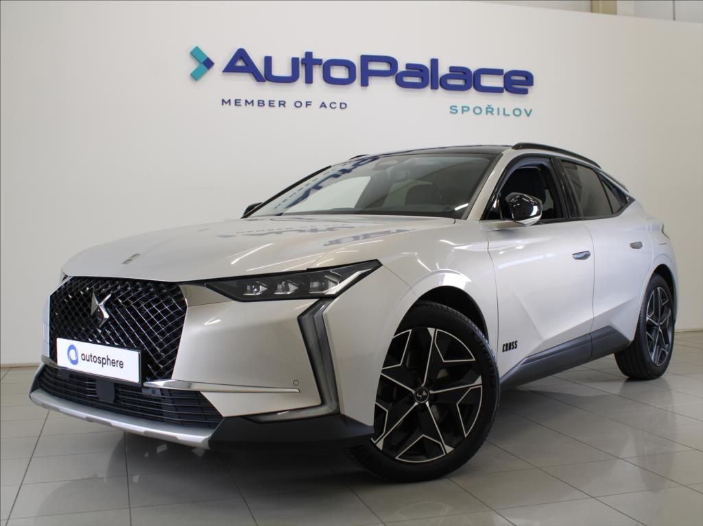 DS 4, 1,6 PHEV 165kW Rivoli 1.maj.ČR