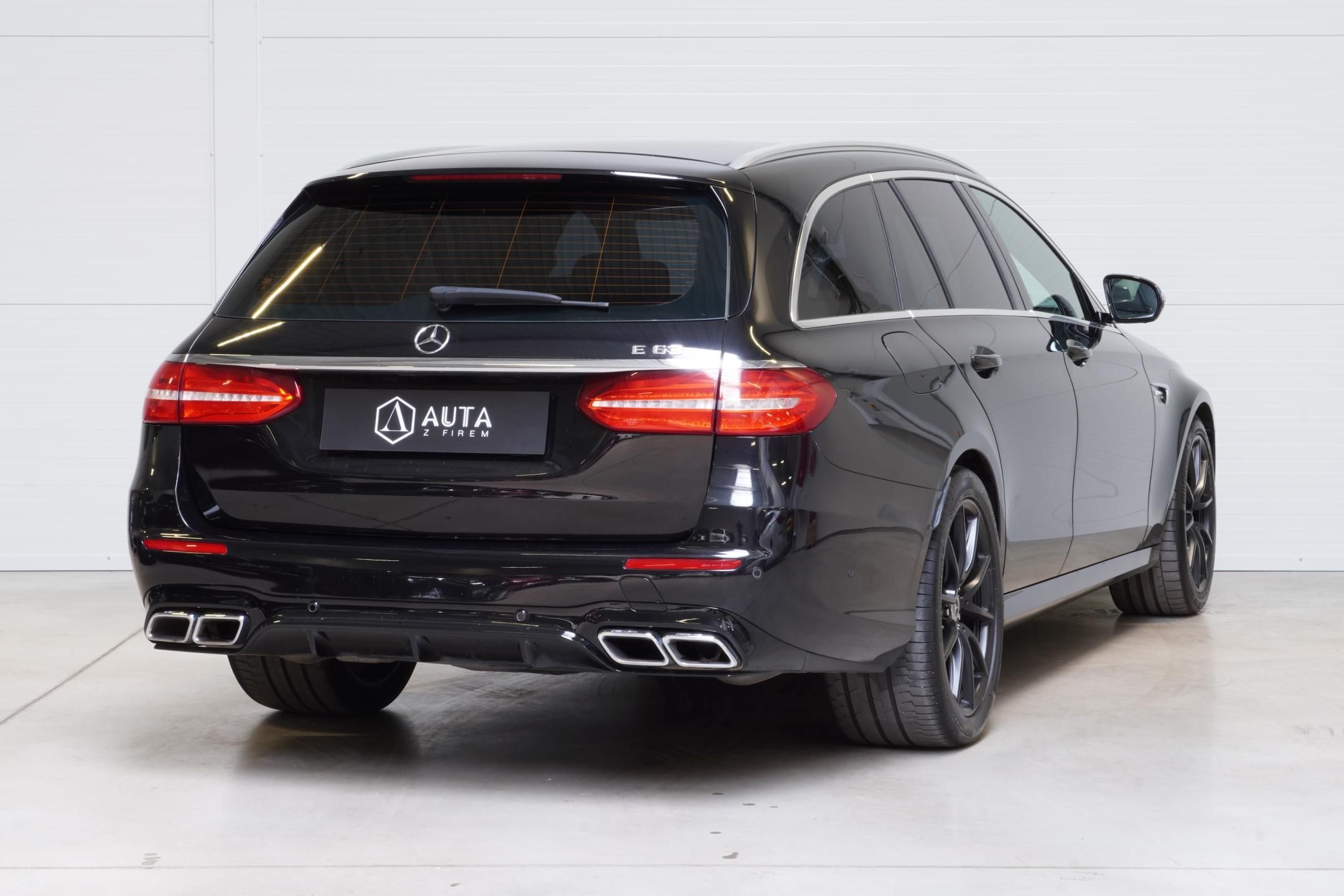 Mercedes-Benz Třídy E, 63 AMG,4m,Klima.sed,ACC,Pano - fotka 6