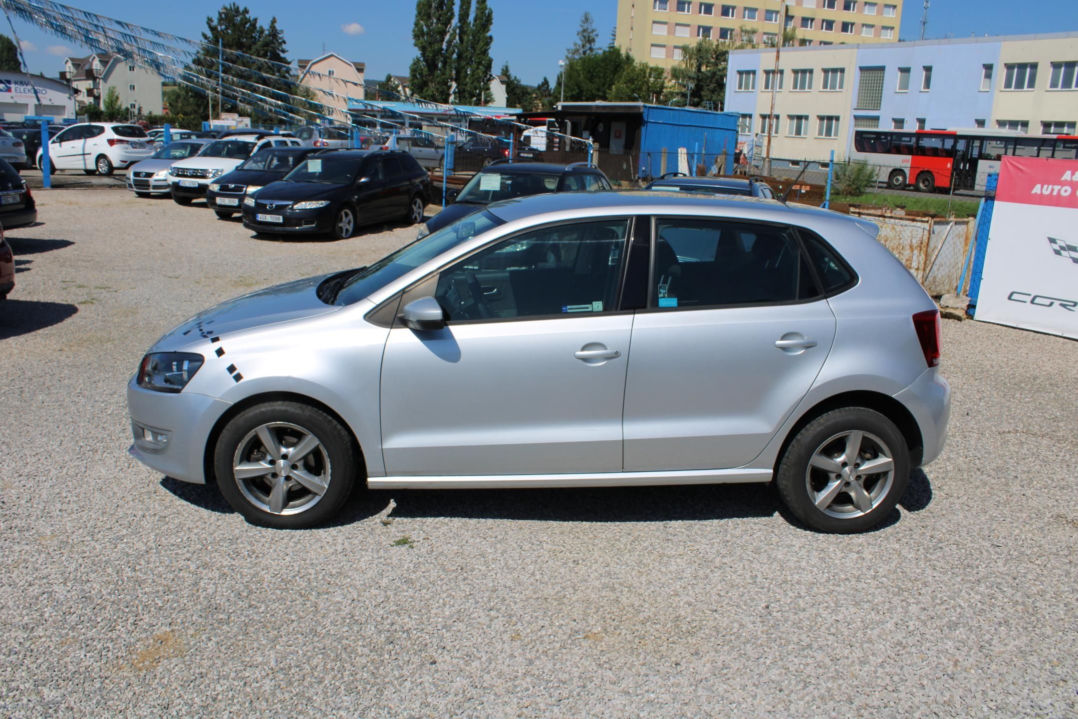 Volkswagen Polo, 1,4i 16V KLIMA EL.OKNA  ALU - fotka 4
