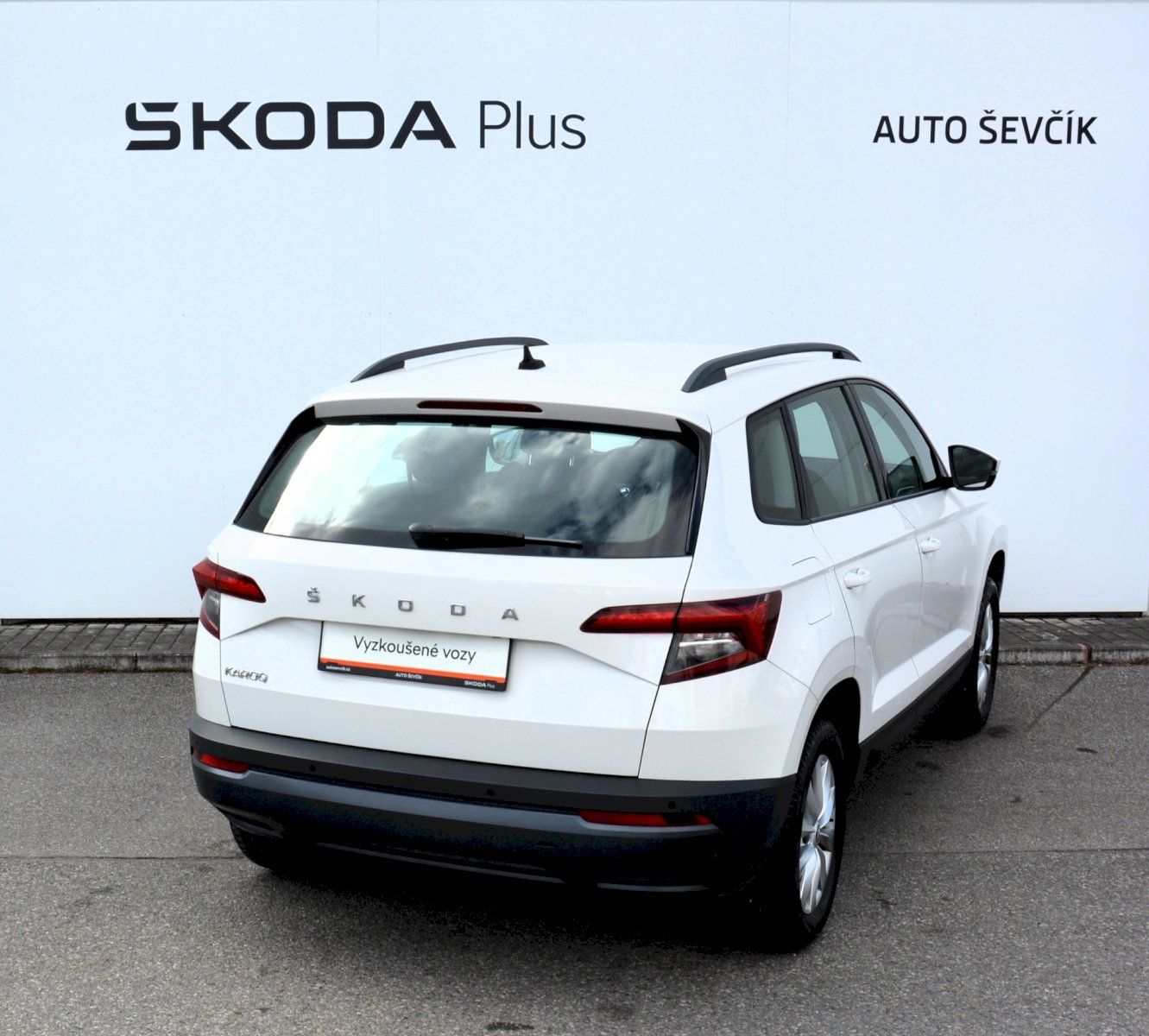 Škoda Karoq, 1.0 TSI 81 kW Ambition - fotka 2