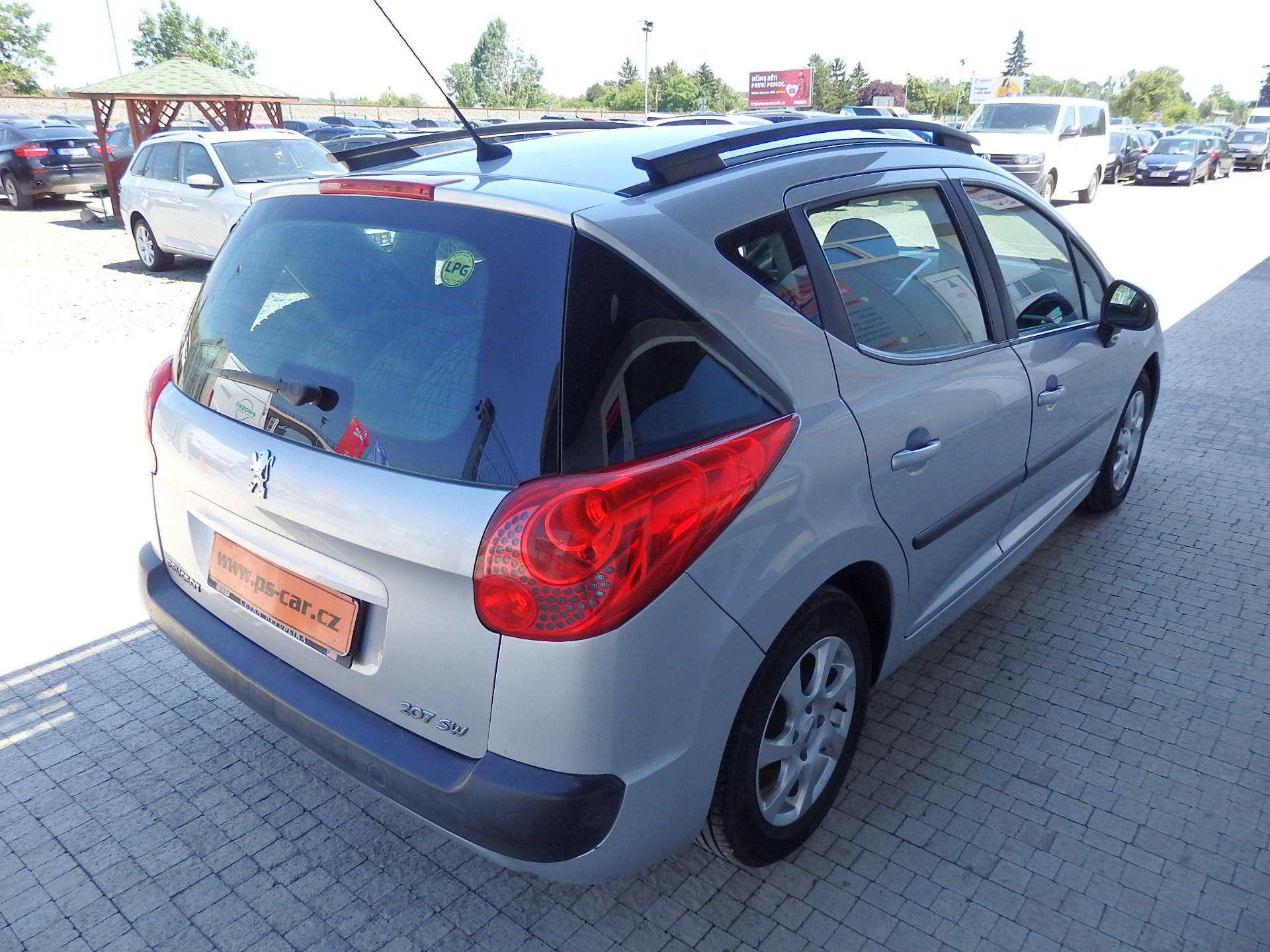 Peugeot 207, 1.4i KLIMATIZACE, LPG - fotka 4