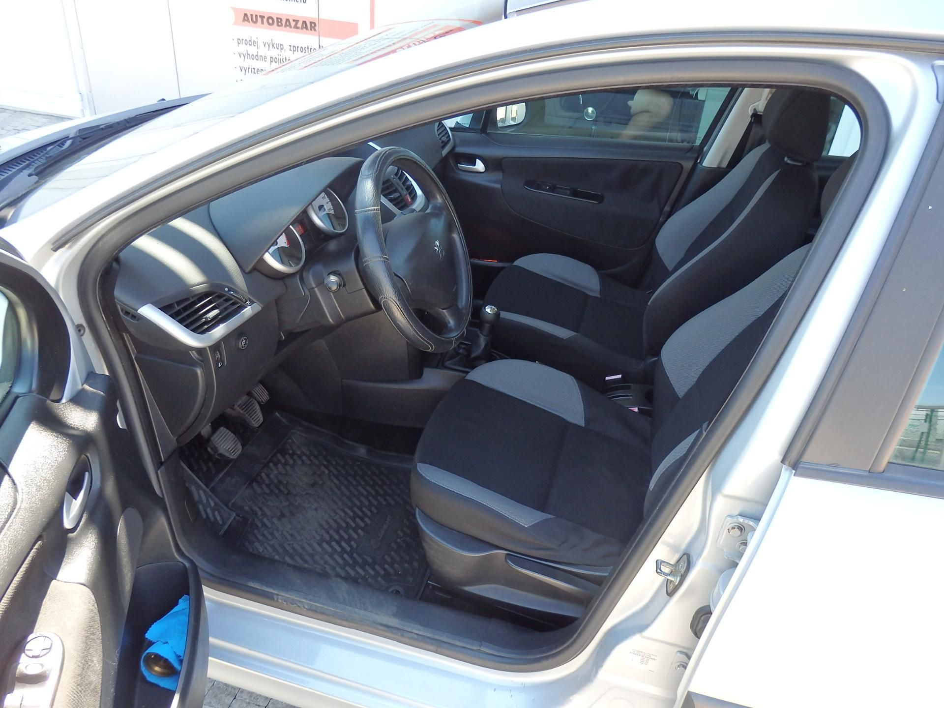 Peugeot 207, 1.4i KLIMATIZACE, LPG - fotka 6