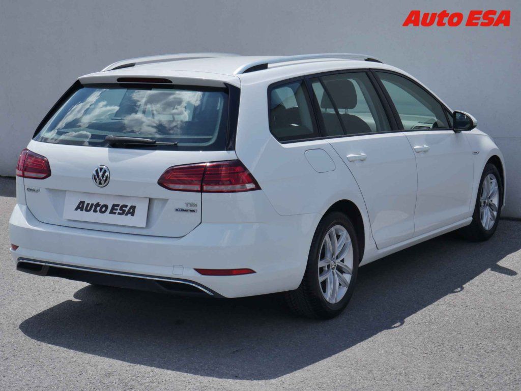 Volkswagen Golf, 1.5 TSi,ČR - fotka 4