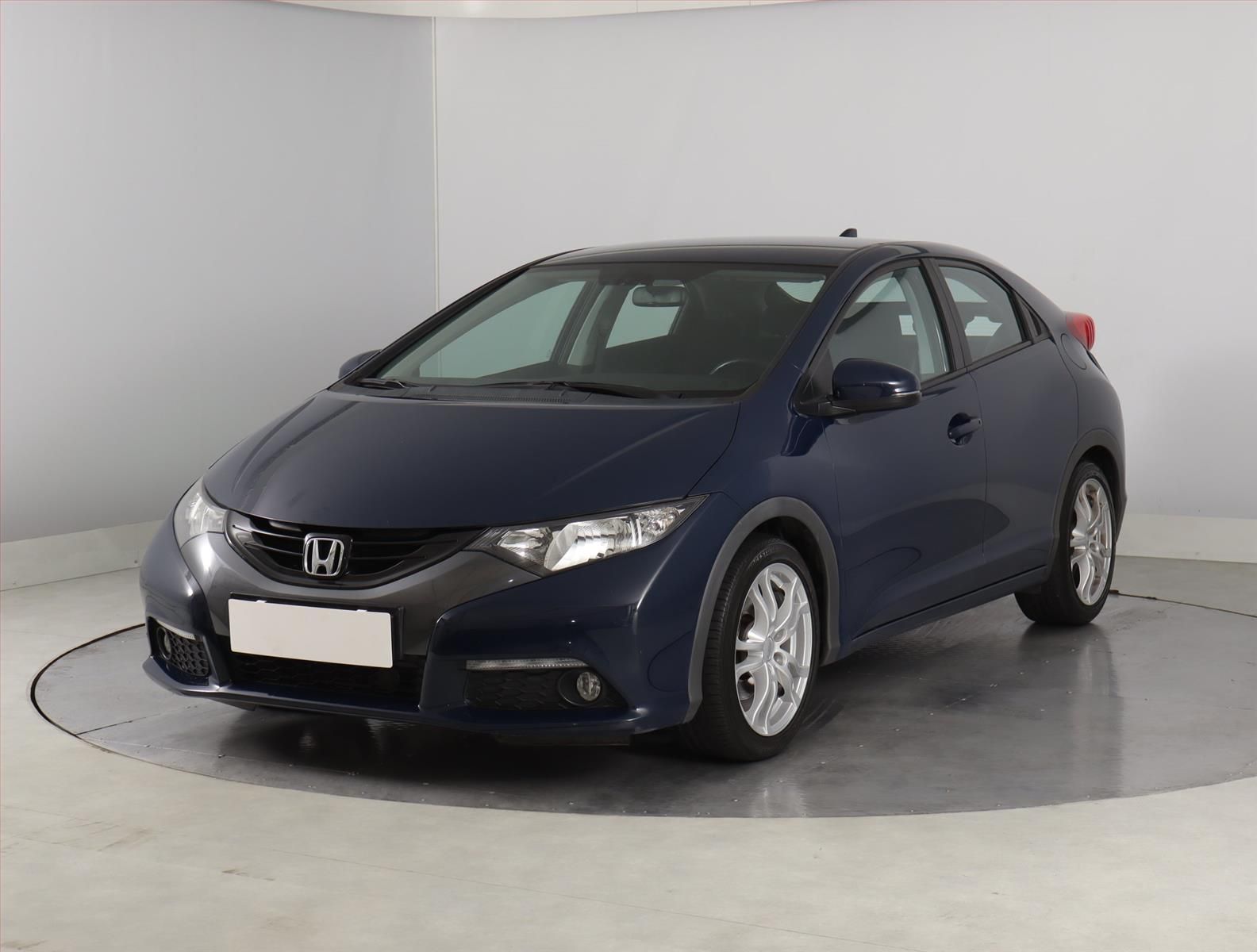 Honda Civic, 1.8 i-VTEC, Serv.kniha, Navi - fotka 2