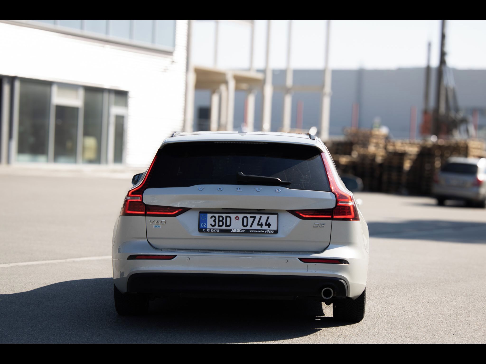 Volvo V60, Nové rozvody, servisovano - fotka 6