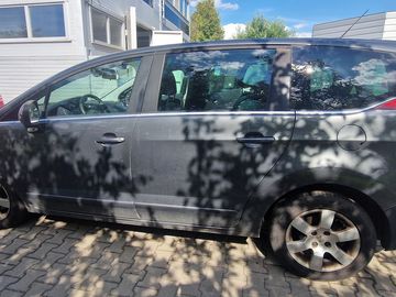 1.majitel