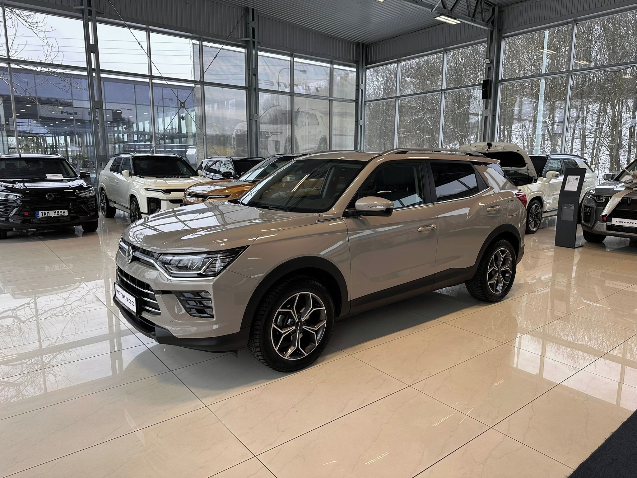 KGM Korando, STYLE + 1.5 GDI-T 71290 - fotka 3
