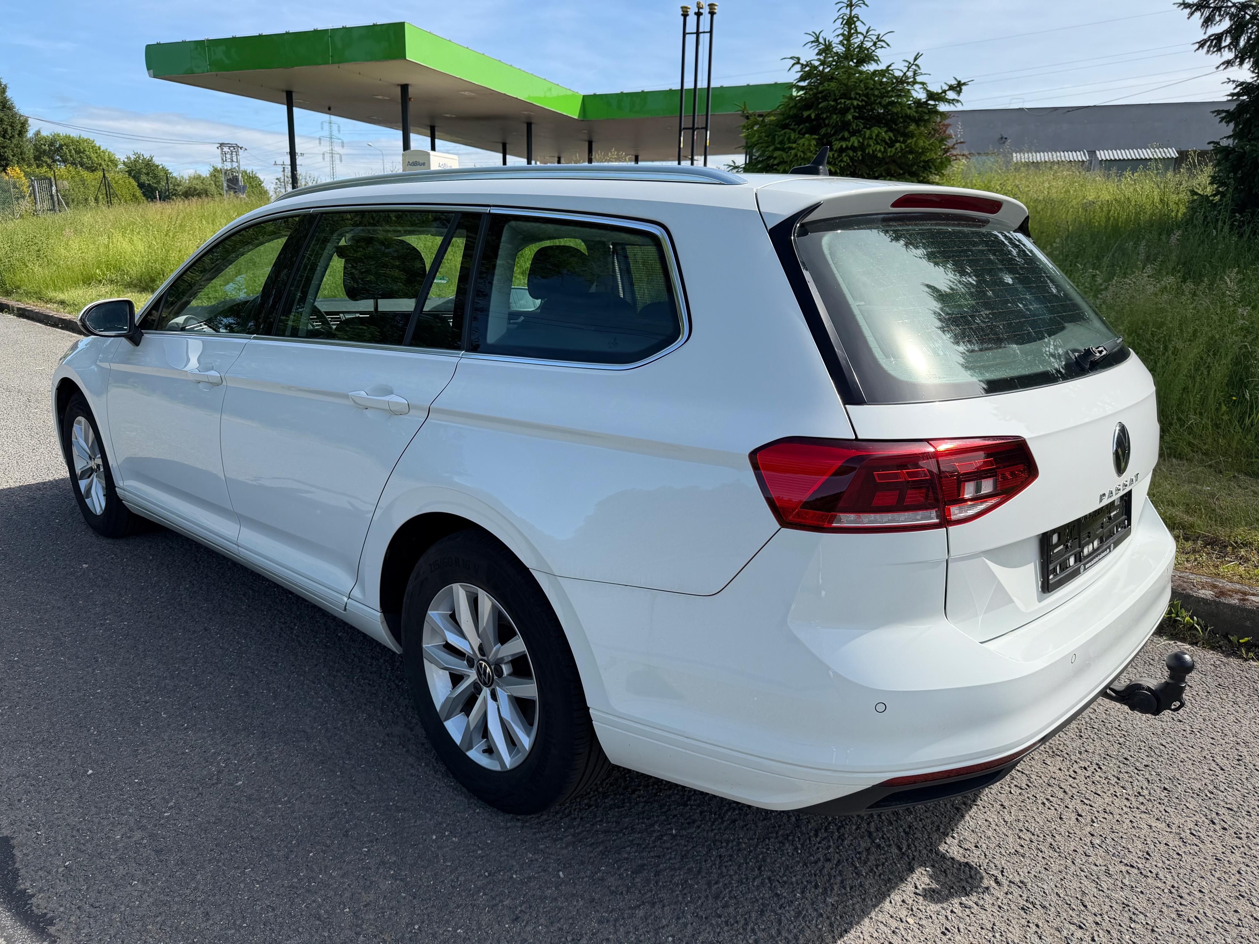 Volkswagen Passat, 2.0TDi-110kw,manuál,129TKM,taž - fotka 3