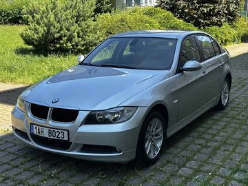 320i 105 kW 1.majitel Tempomat