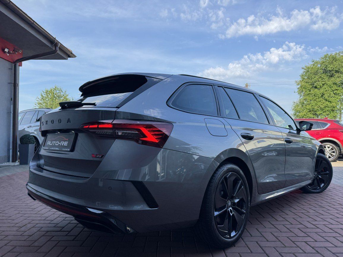 Škoda Octavia, RS 2.0TSi DSG LED Webasto Pano - fotka 2