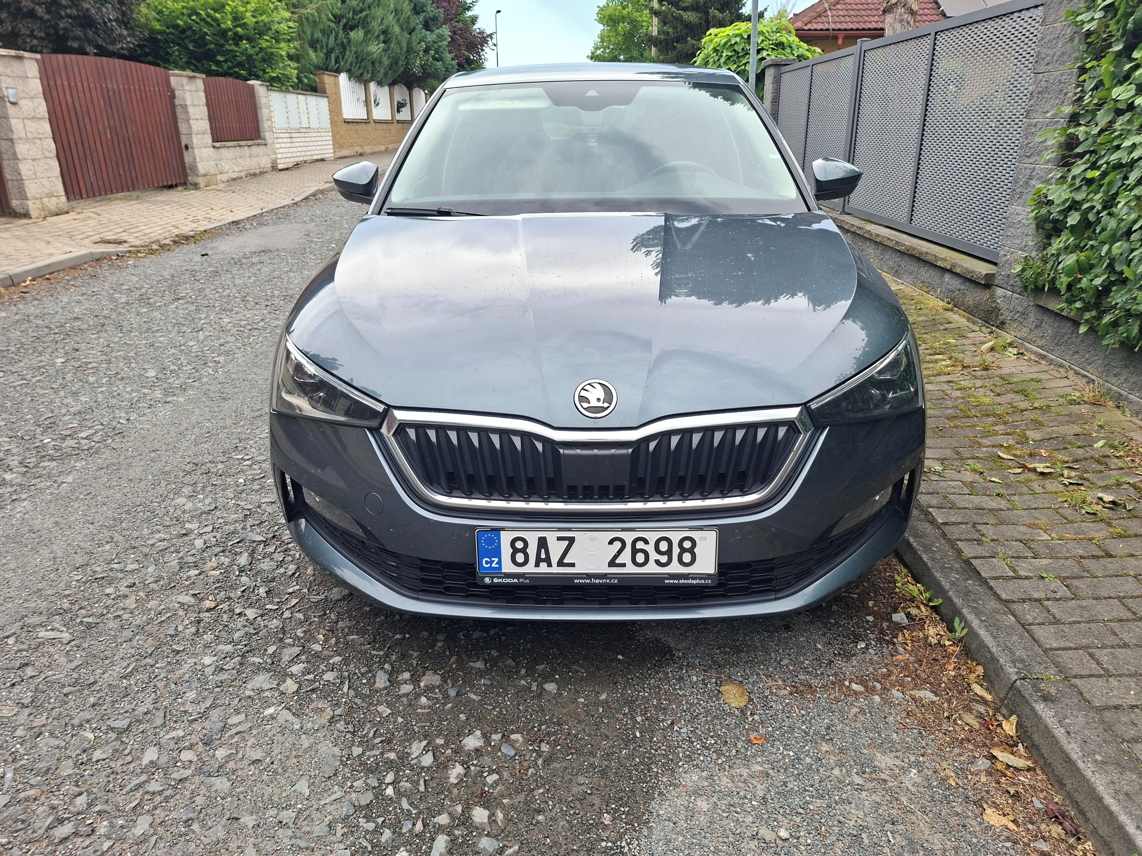 Škoda Scala, 1,0TSI 81kW DSG Style - fotka 2