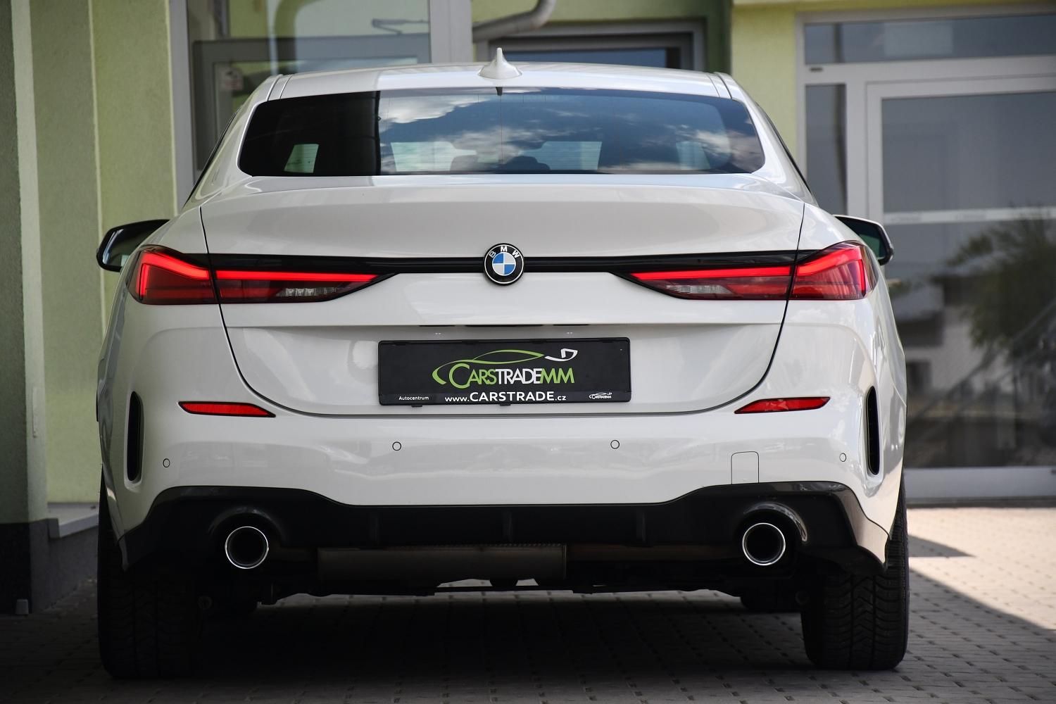 BMW Řada 2, 218d M-SPORT 1M ČR - fotka 4