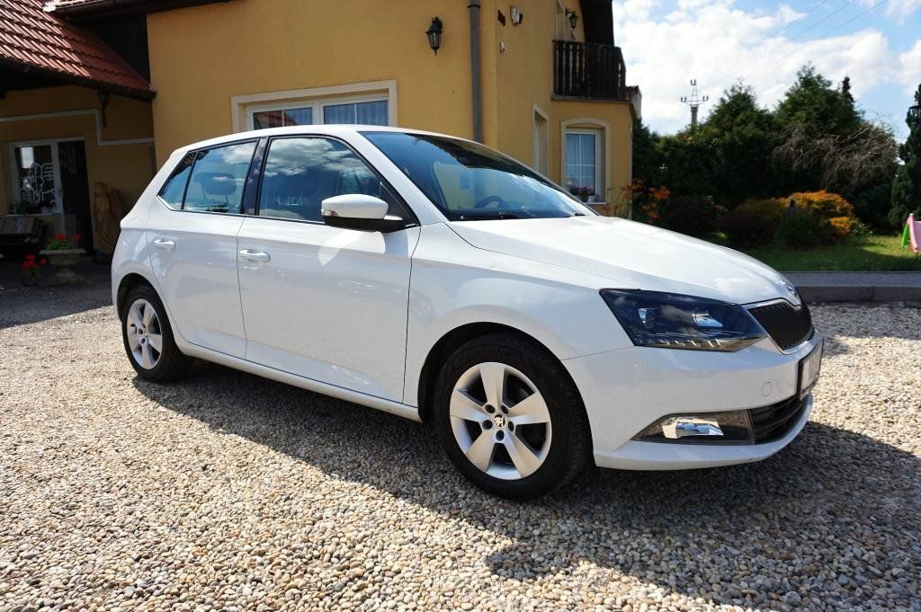 Škoda Fabia, AMBITION 1,2 TSI 66 kW - fotka 2