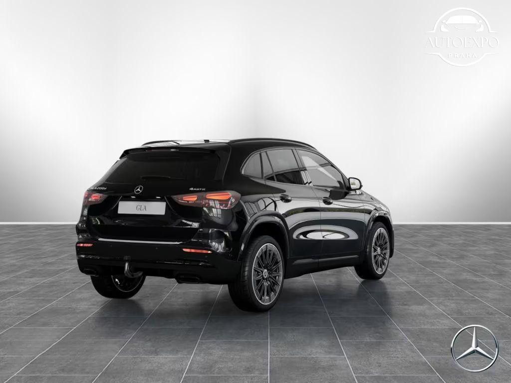 Mercedes-Benz GLA, 200d 4M AMG*Matrix-LED*PANO - fotka 4